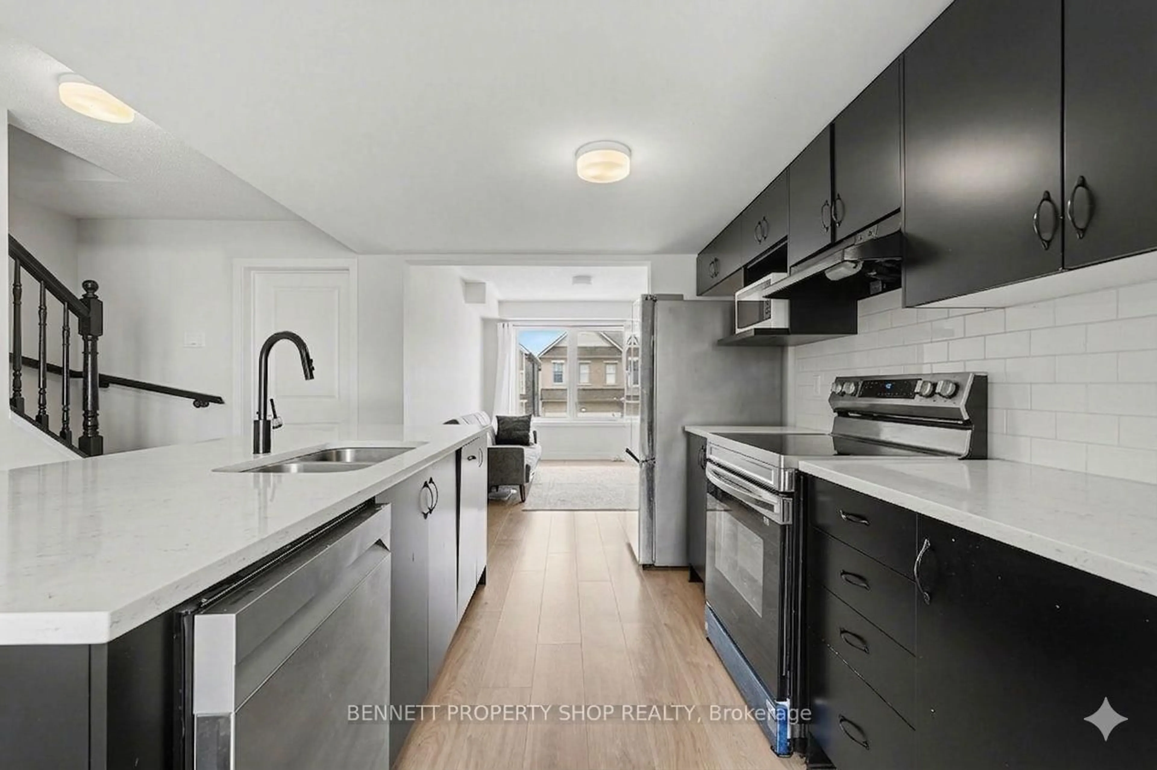 Unknown for 2412 Watercolours Way, Ottawa Ontario K2J 7A9