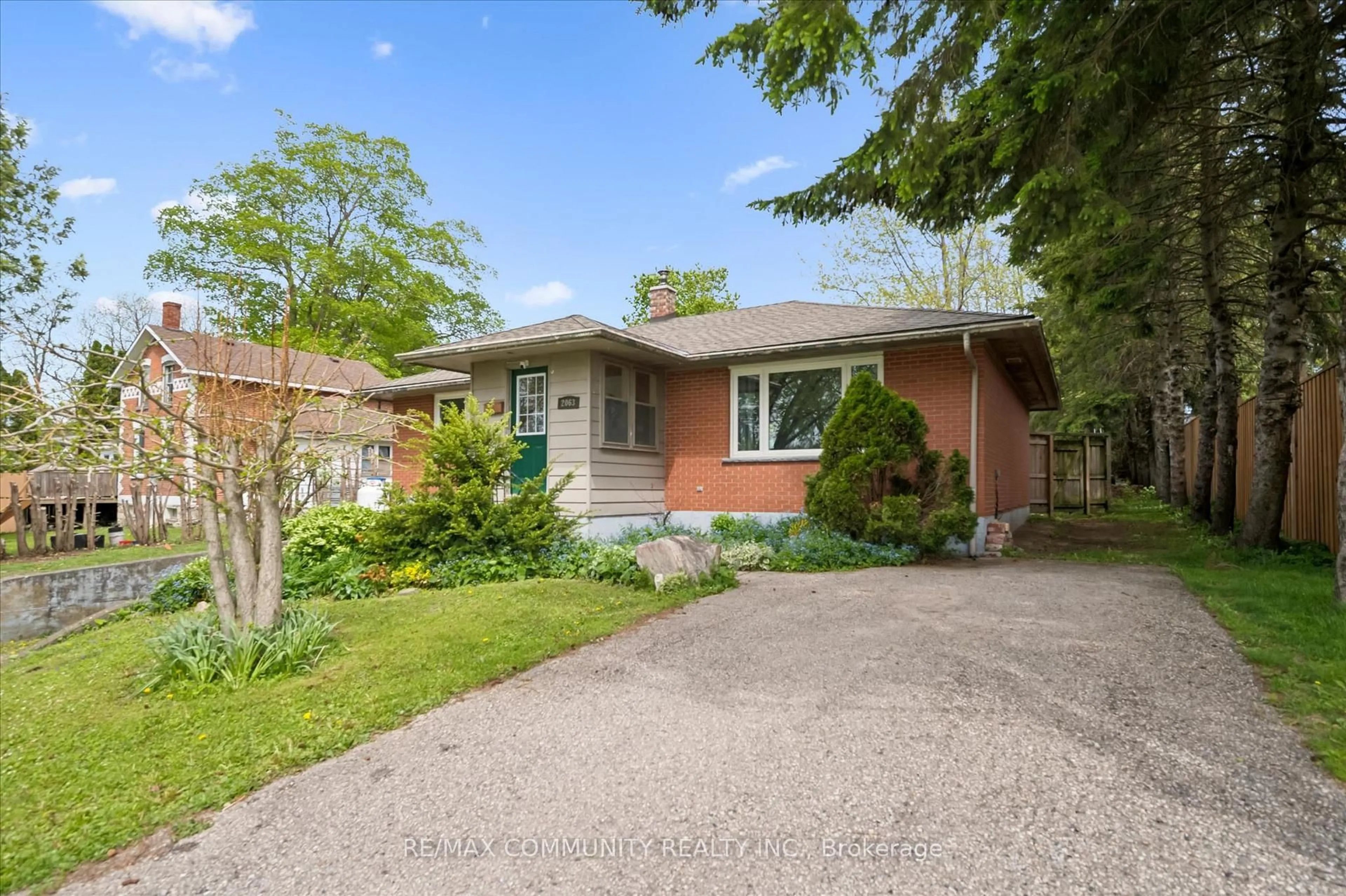 Home with brick exterior material, street for 2063 George St, Howick Ontario N0G 1X0