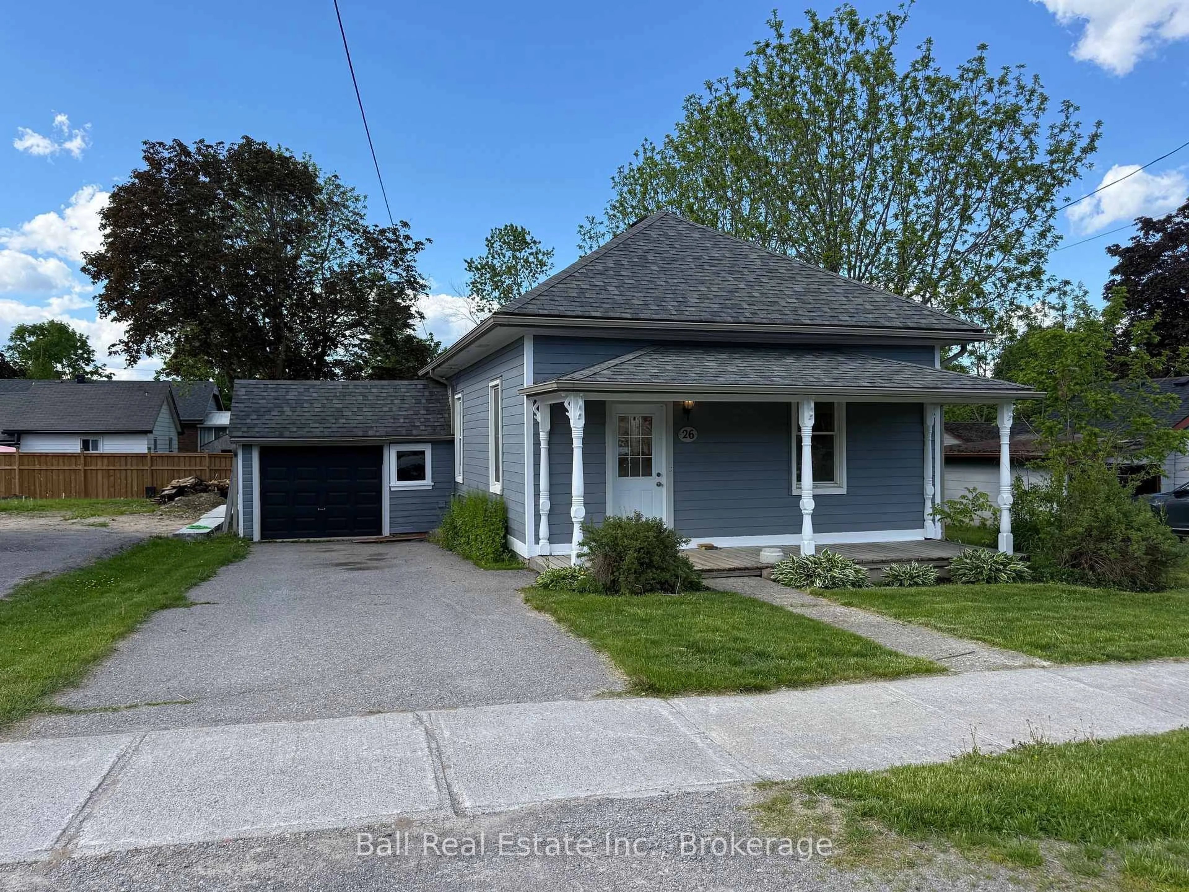 A pic from outside/outdoor area/front of a property/back of a property/a pic from drone, street for 26 Nassau St, Selwyn Ontario K0L 2H0