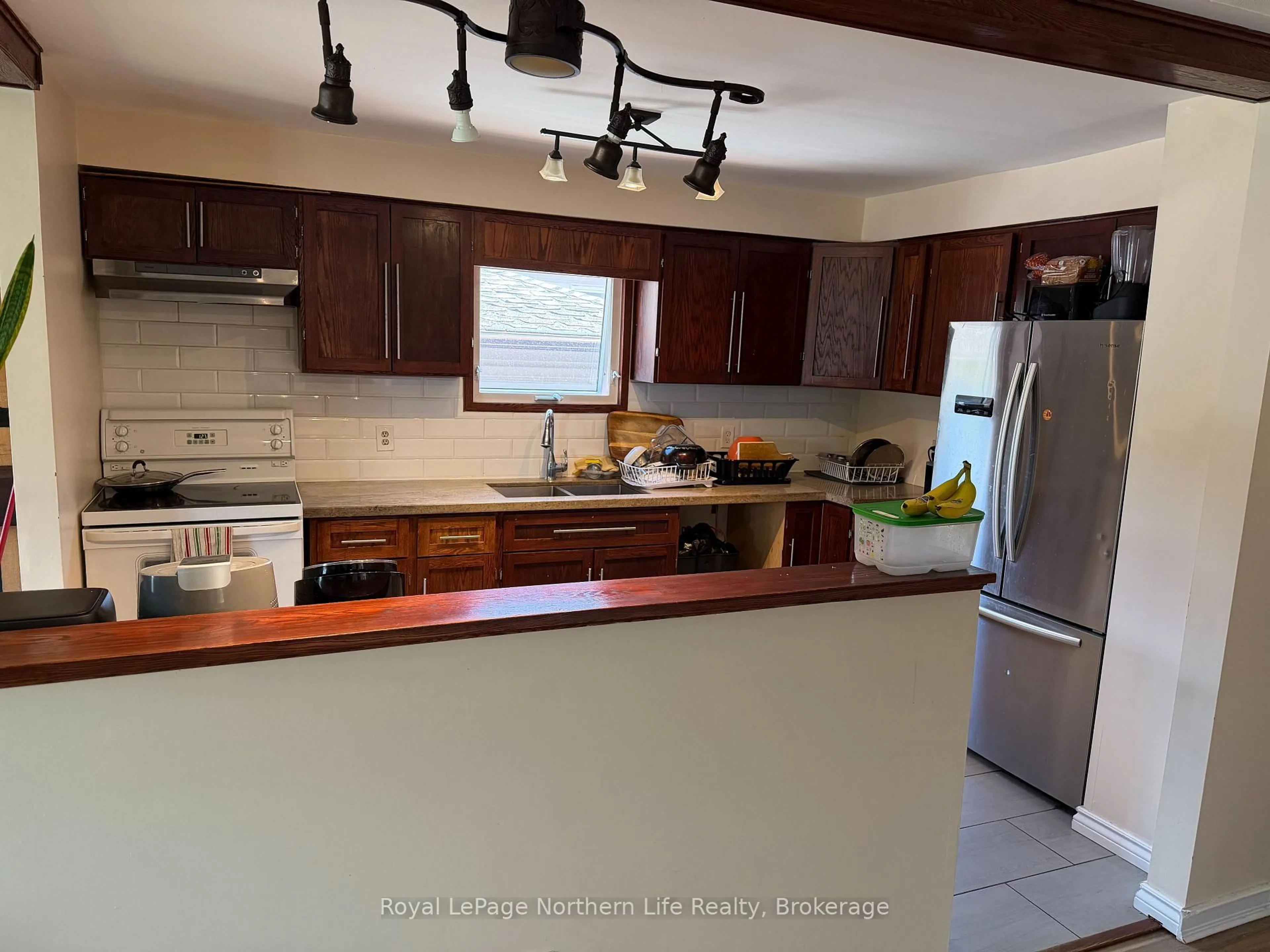 Open concept kitchen, unknown for 19 Belleview Cres, North Bay Ontario P1B 8V2