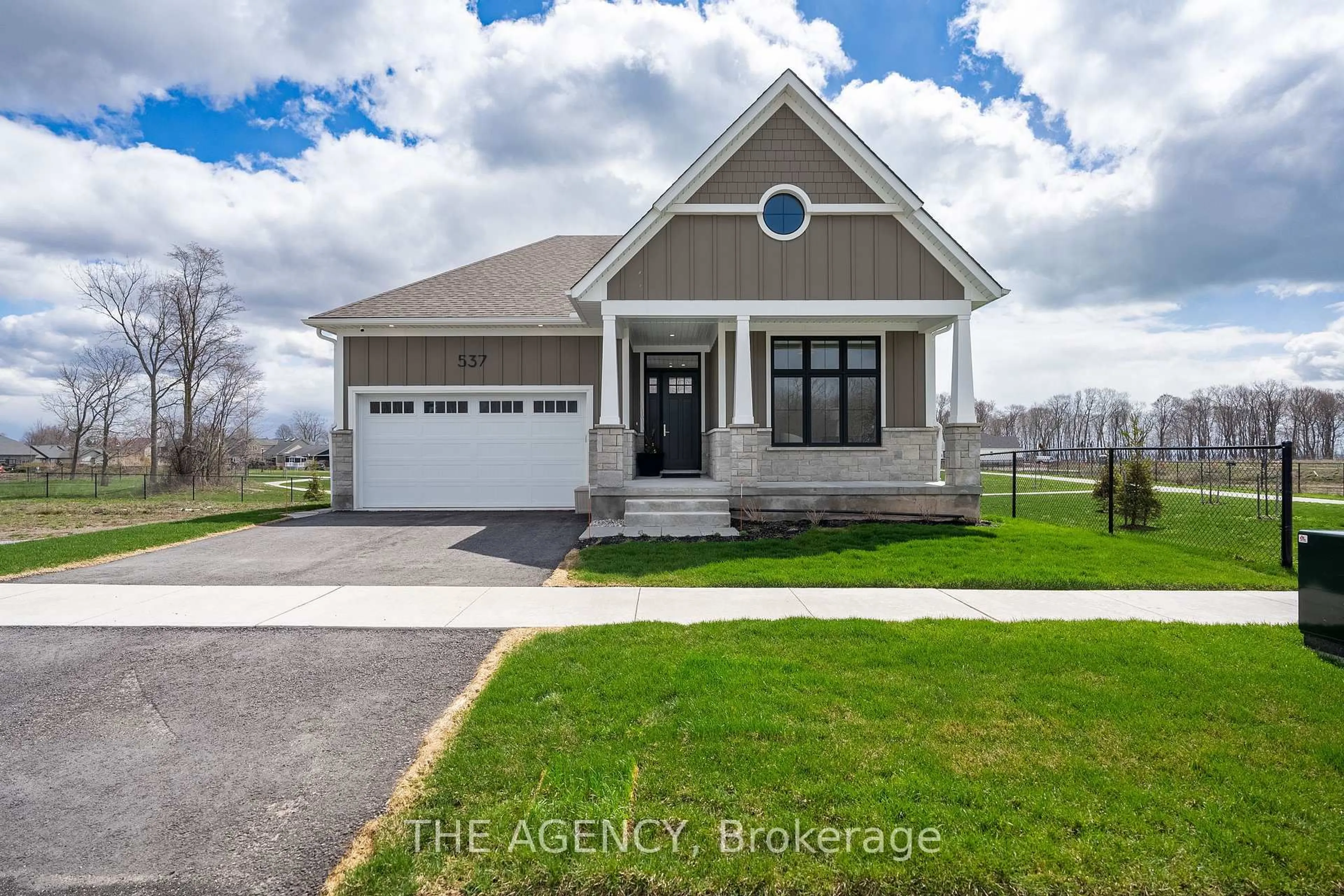 Home with vinyl exterior material, street for LOT 10 Mississauga Ave, Fort Erie Ontario L2A 1C2