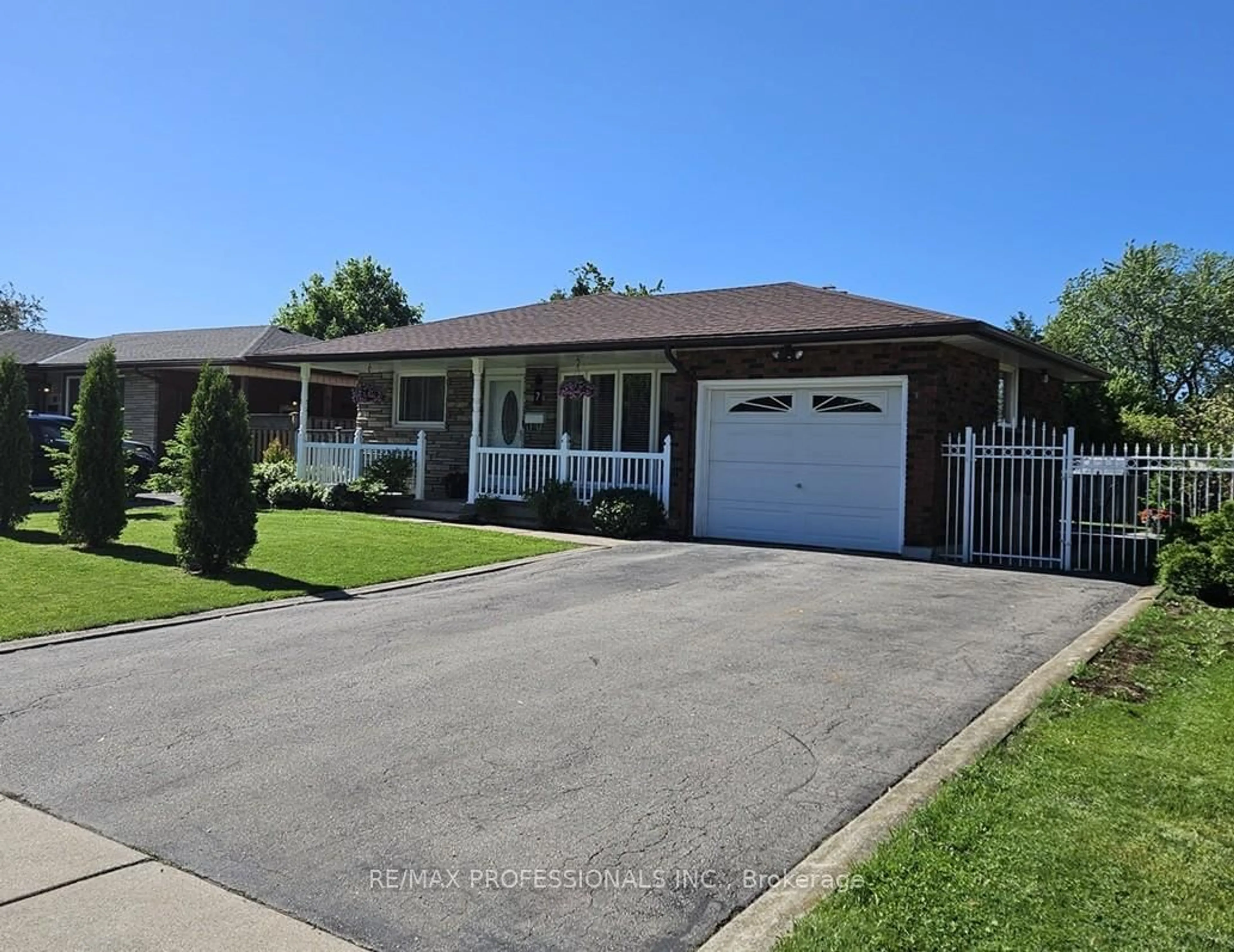 Unknown for 7 Berko Ave, Hamilton Ontario L8V 2P8