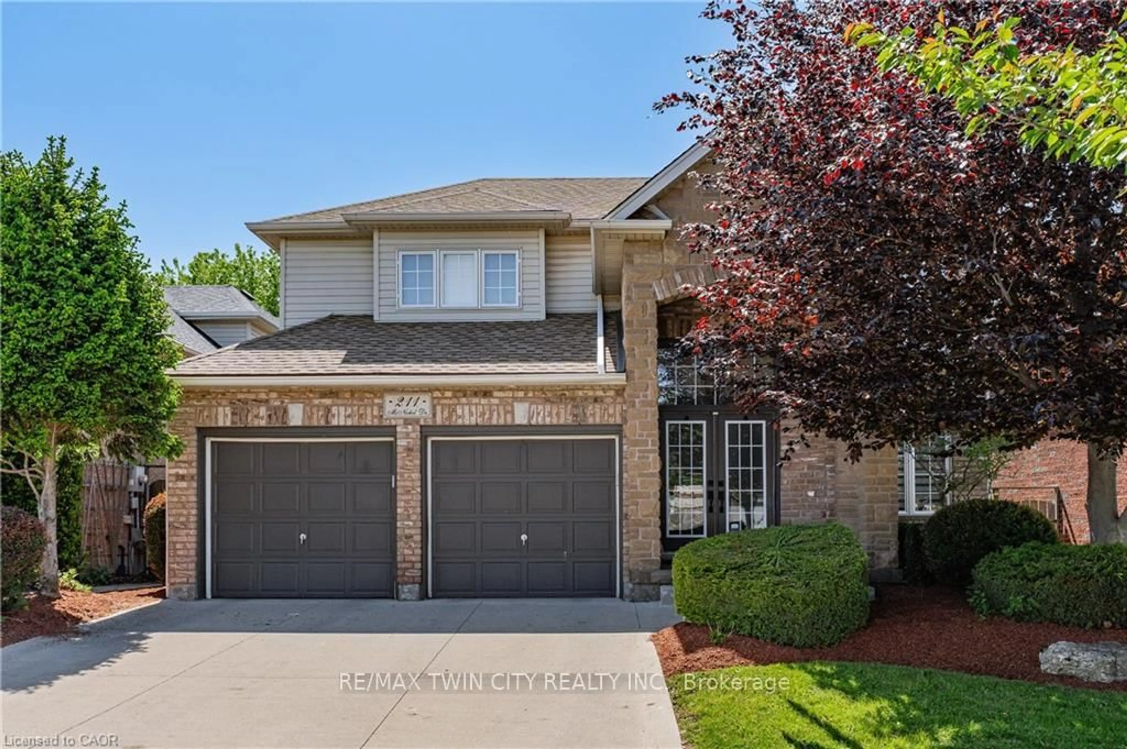 Home with brick exterior material, street for 211 McNichol Dr, Cambridge Ontario N1P 1J3