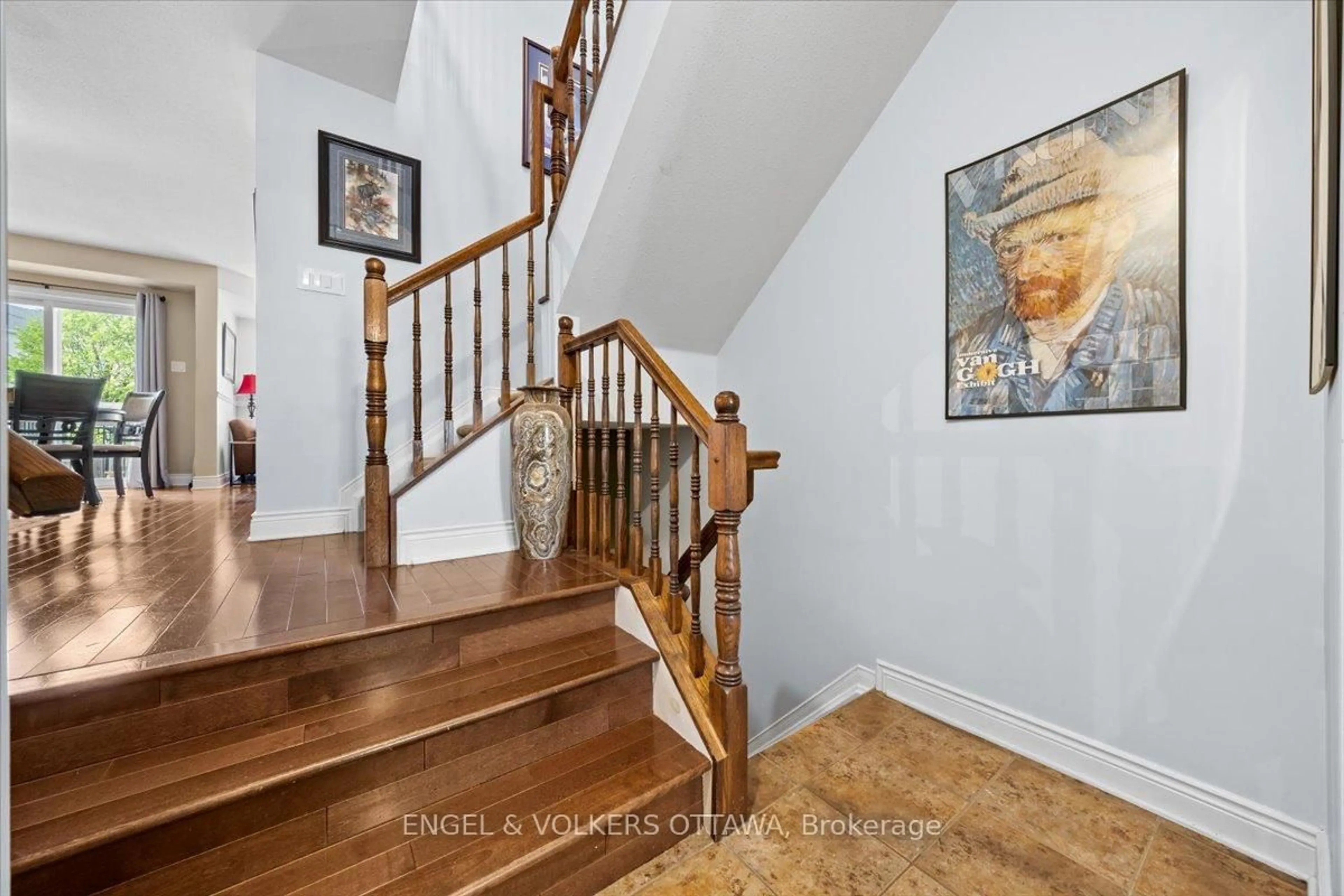 Unknown for 319 Hillsboro Private, Kanata Ontario K2M 3B2