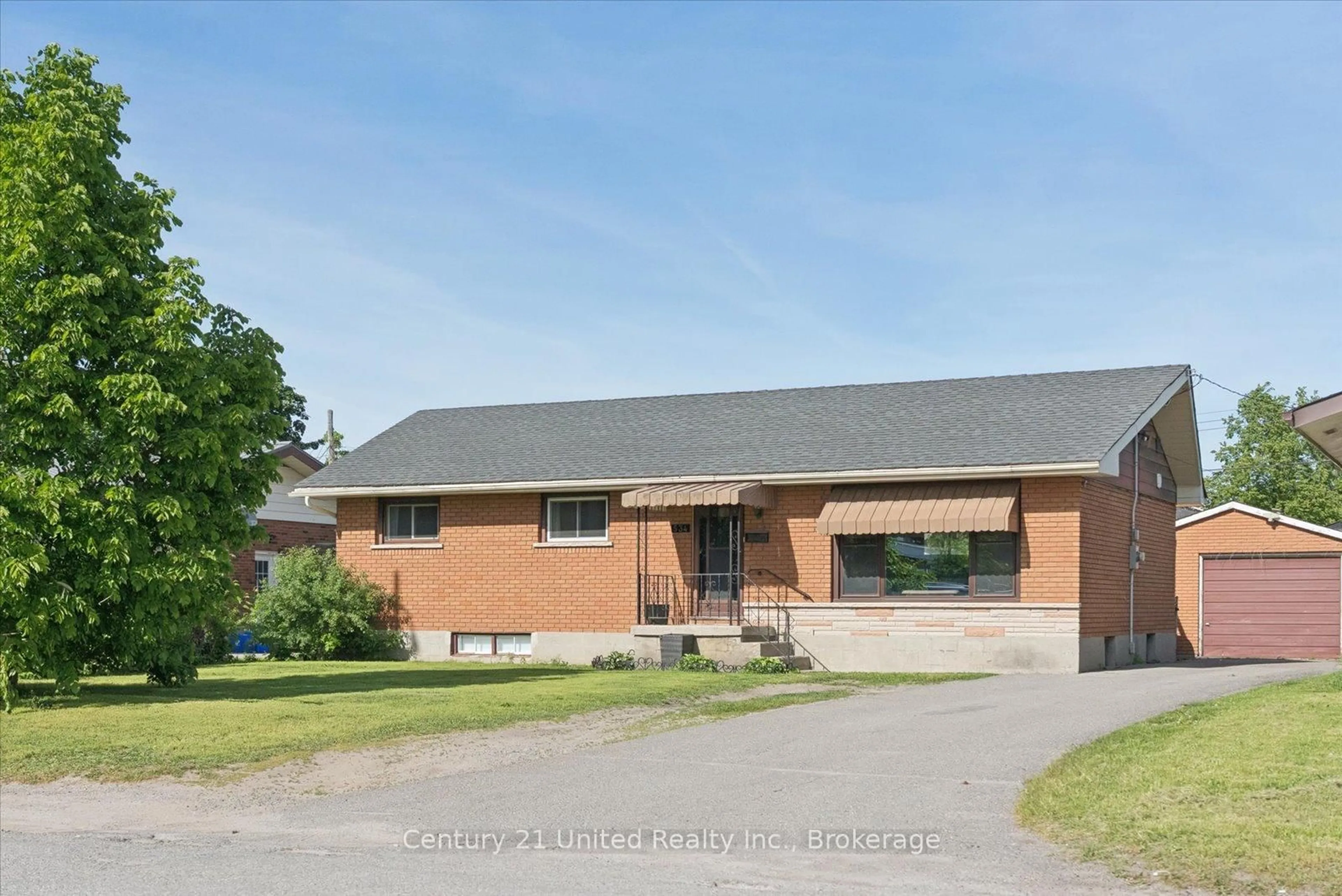 Home with brick exterior material, street for 534 Robert Rd, Peterborough Ontario K9J 5T1
