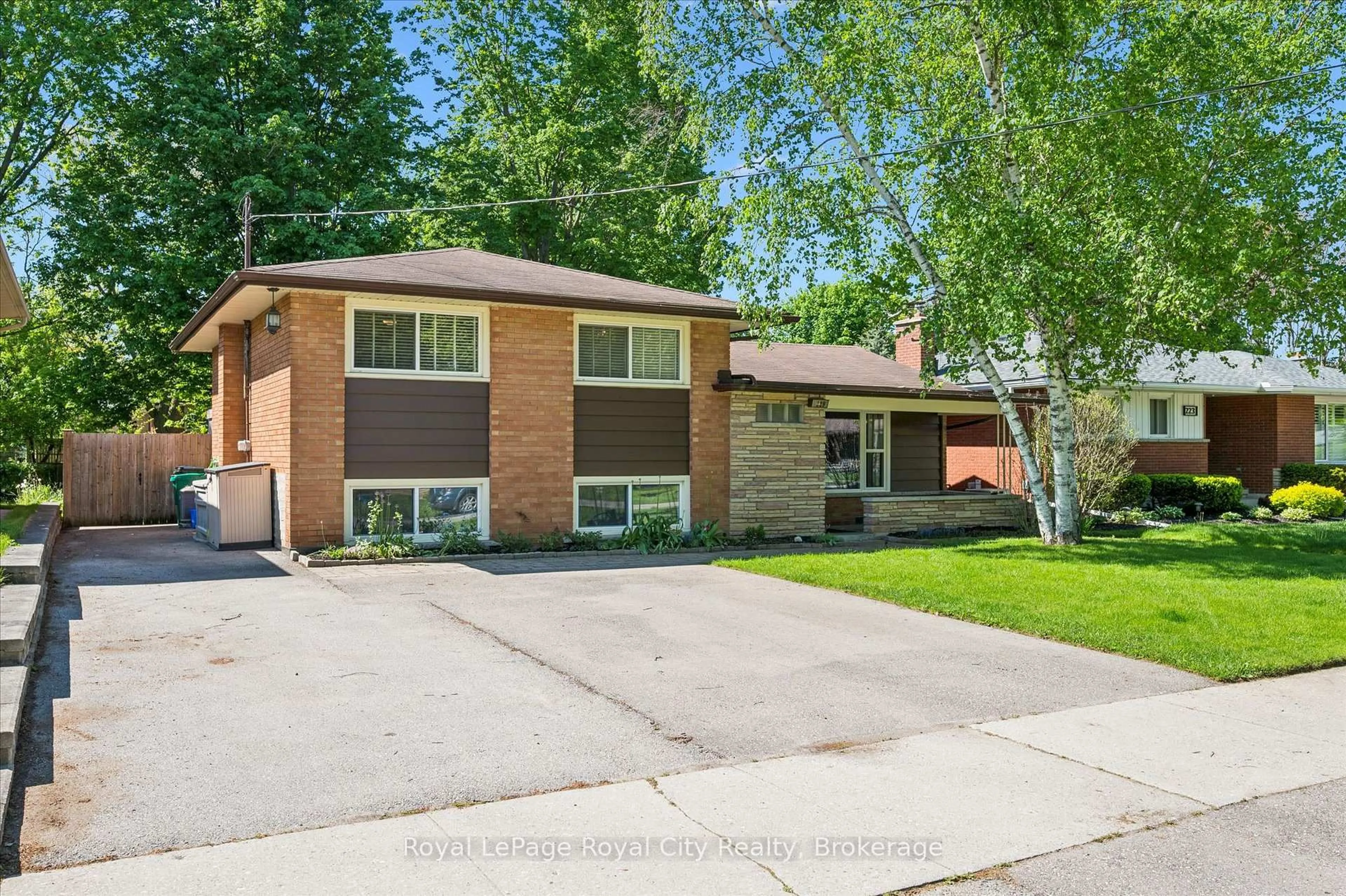 Home with brick exterior material, street for 229 Ross Ave, Kitchener Ontario N2A 1V7
