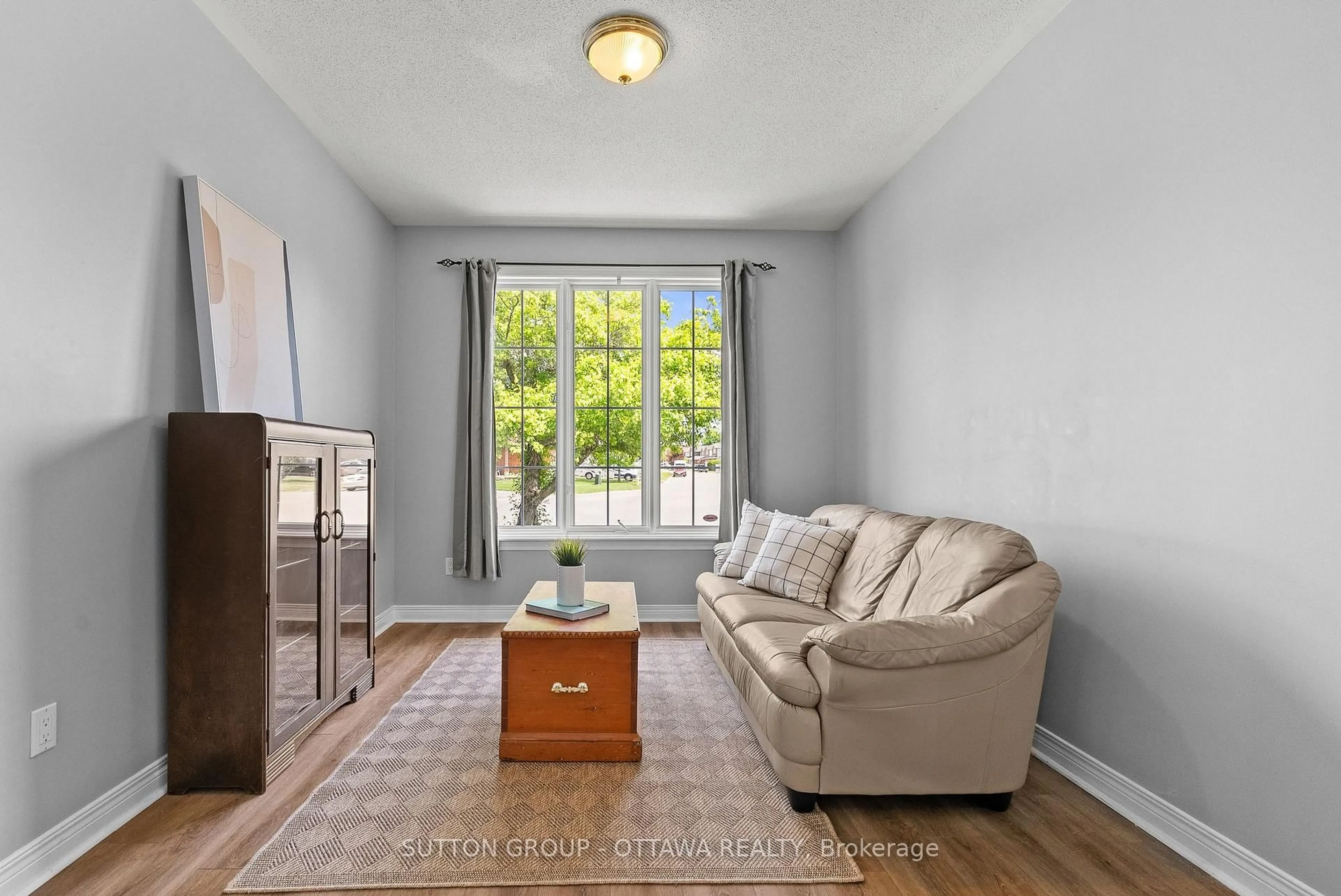 Living room with furniture, unknown for 4195 Wolfe Point Way, Ottawa Ontario K1V 1P5