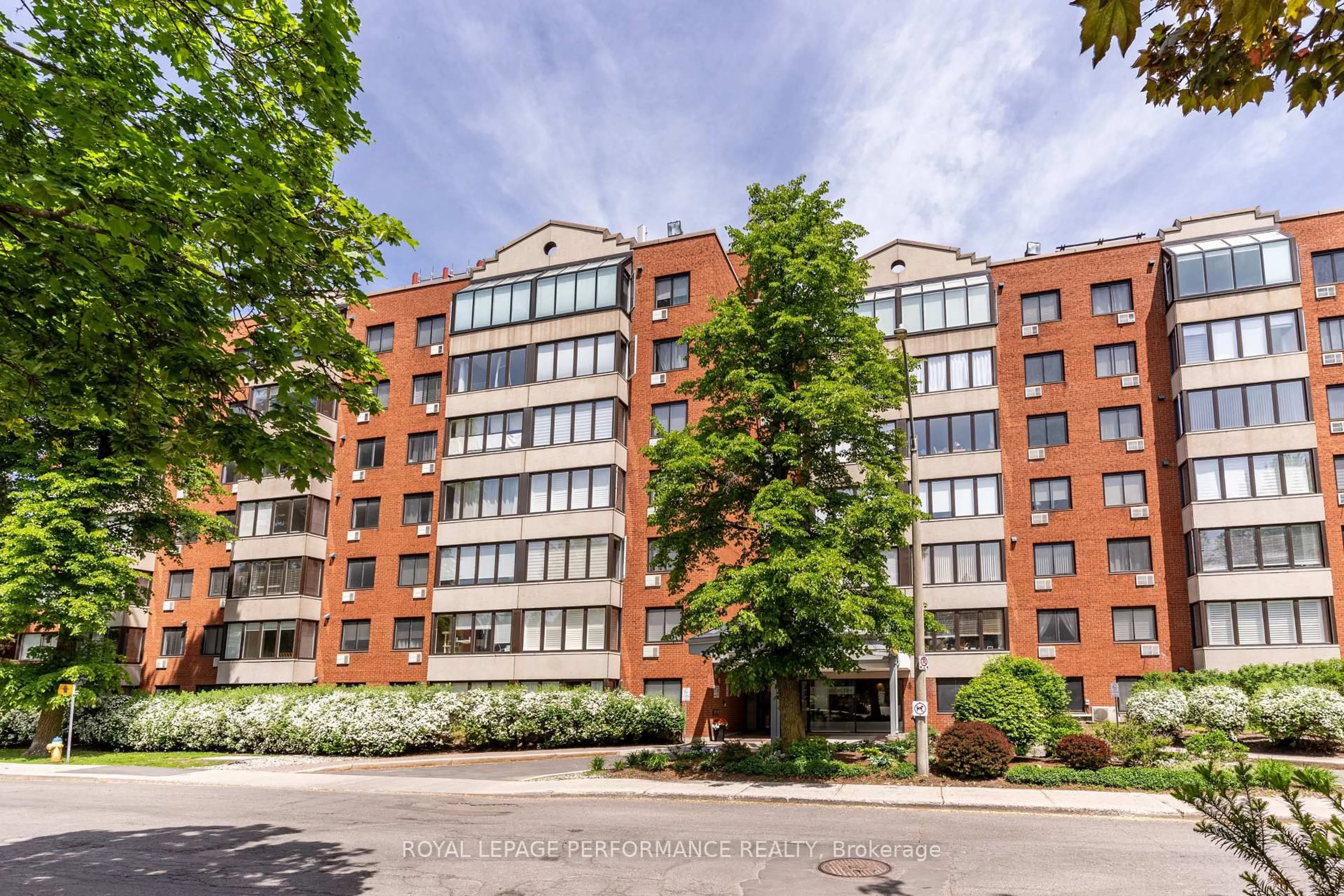 Unknown for 225 Alvin Rd #609, Ottawa Ontario K1K 4H6