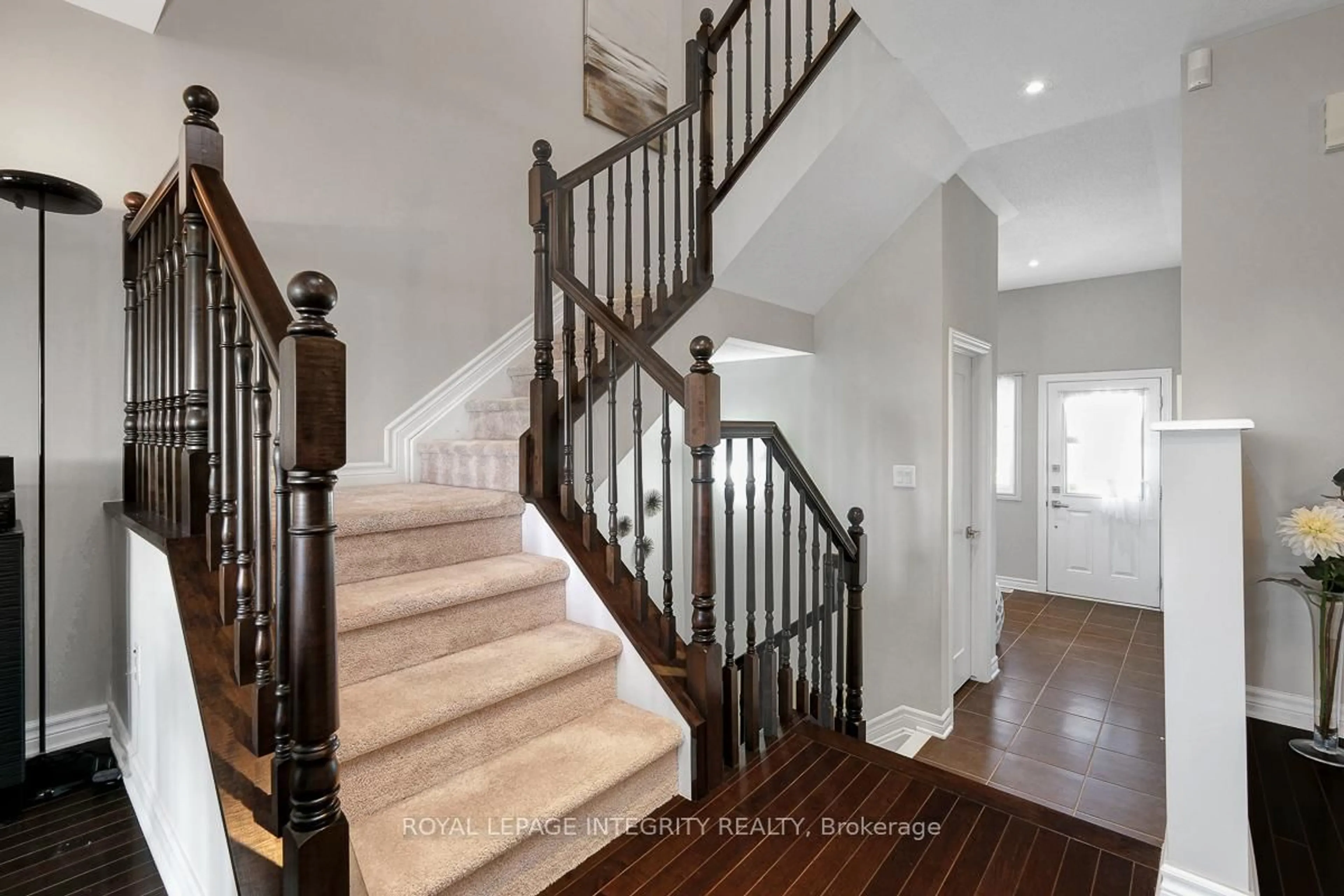 Unknown for 352 Axis Way, Ottawa Ontario K1W 0J9