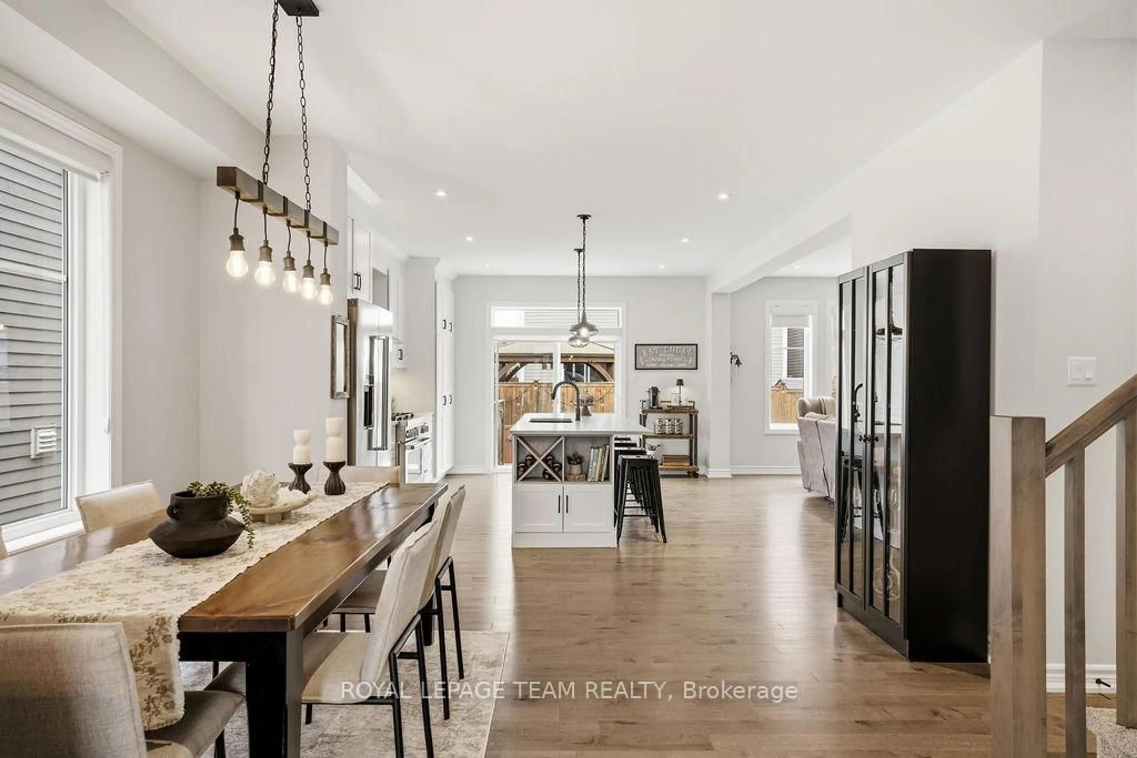 Open concept kitchen, unknown for 91 Cantle Cres, Richmond Ontario K0A 2Z0