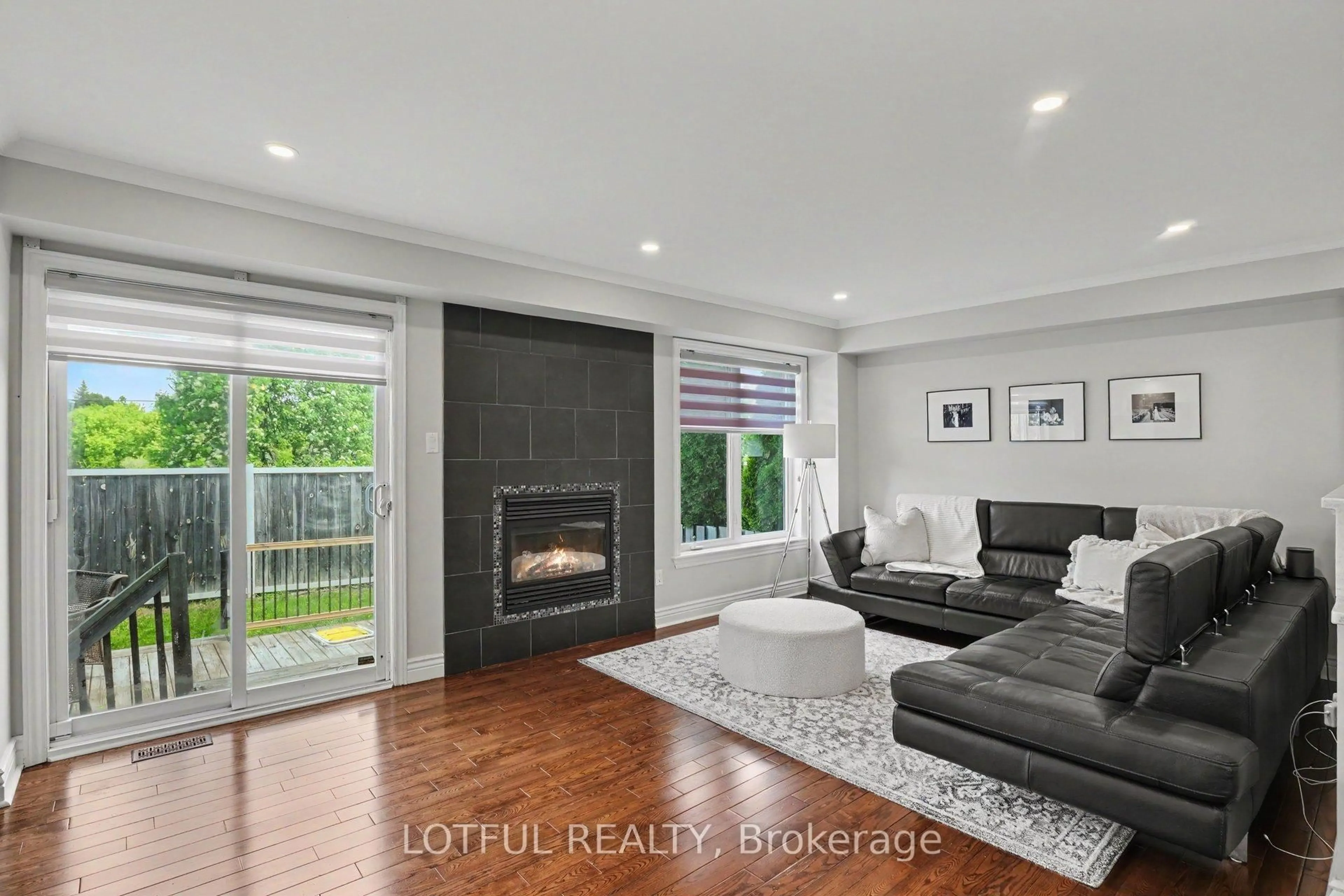 Living room with furniture, unknown for 365 Riversedge Cres, Ottawa Ontario K1V 0Y6