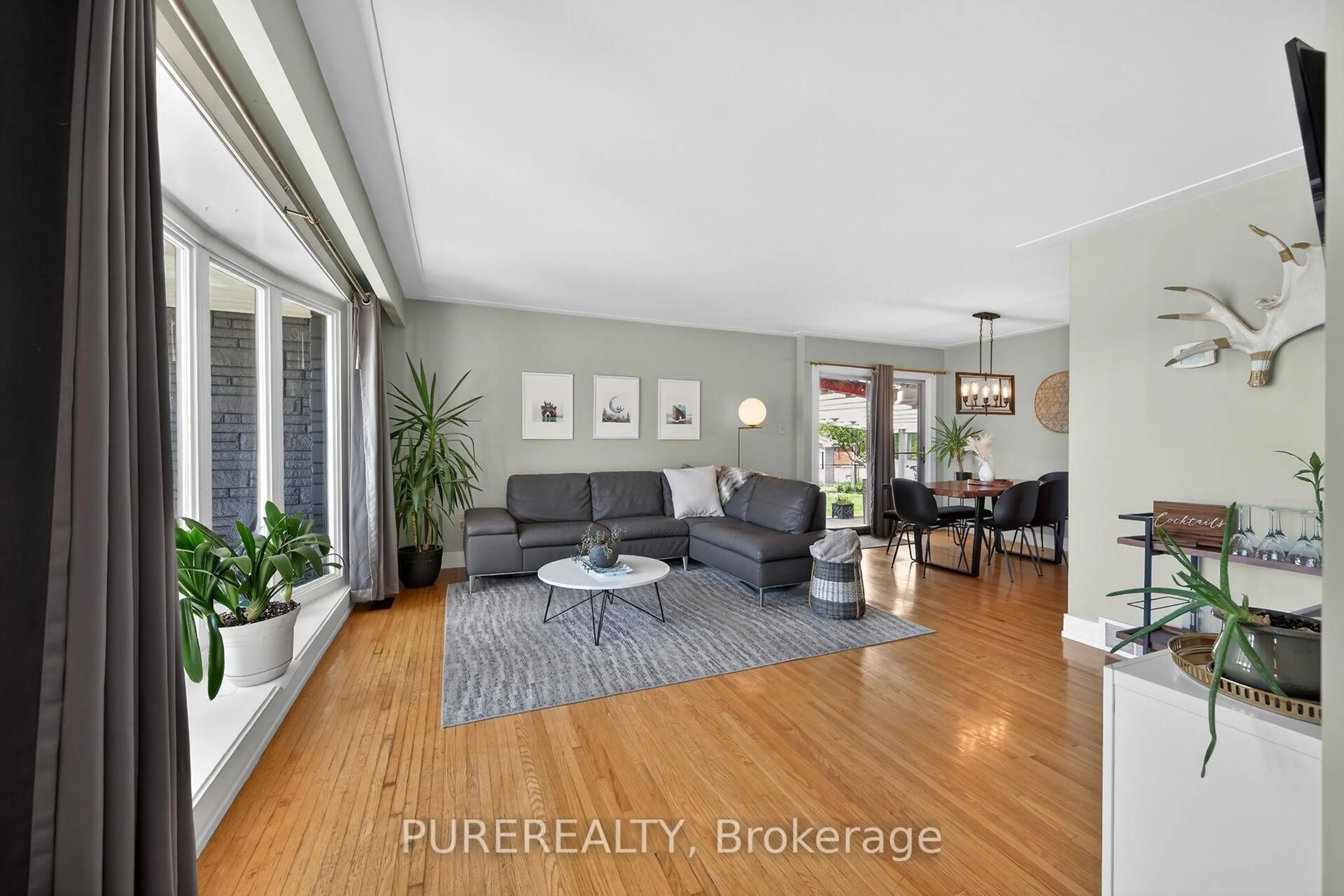 Unknown for 23 Duchess Crt, Hamilton Ontario L8E 1A4