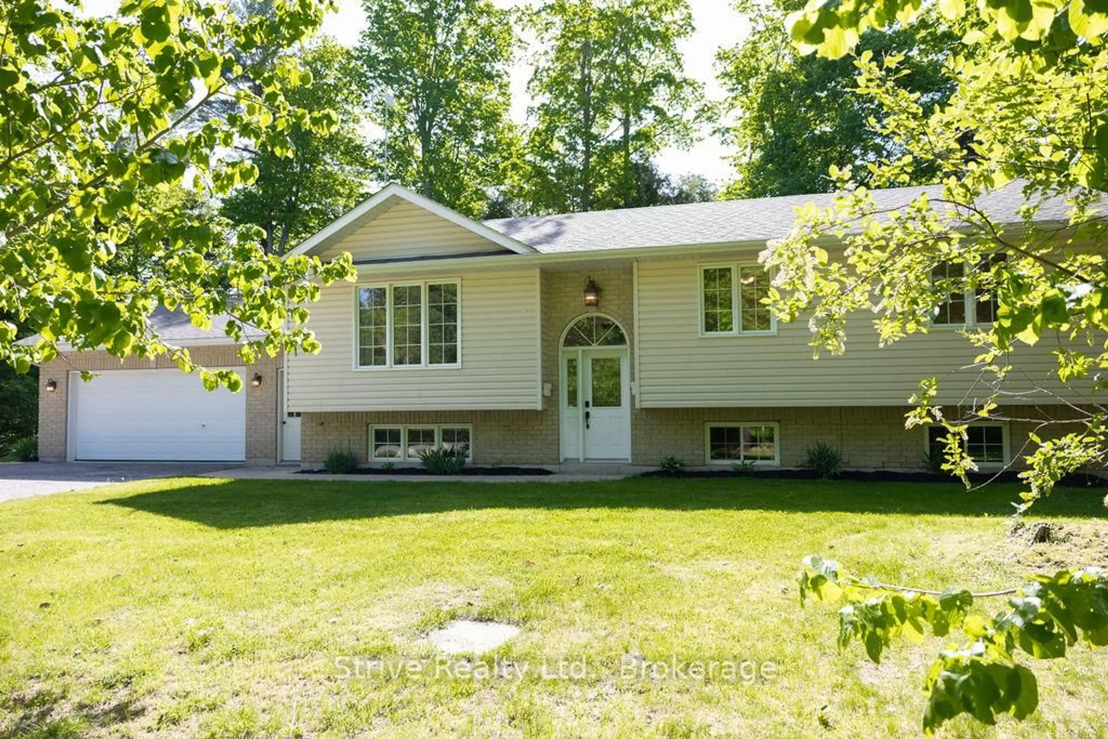 Home with vinyl exterior material, street for 280 Porter Rd, Kawartha Lakes Ontario L0A 1K0