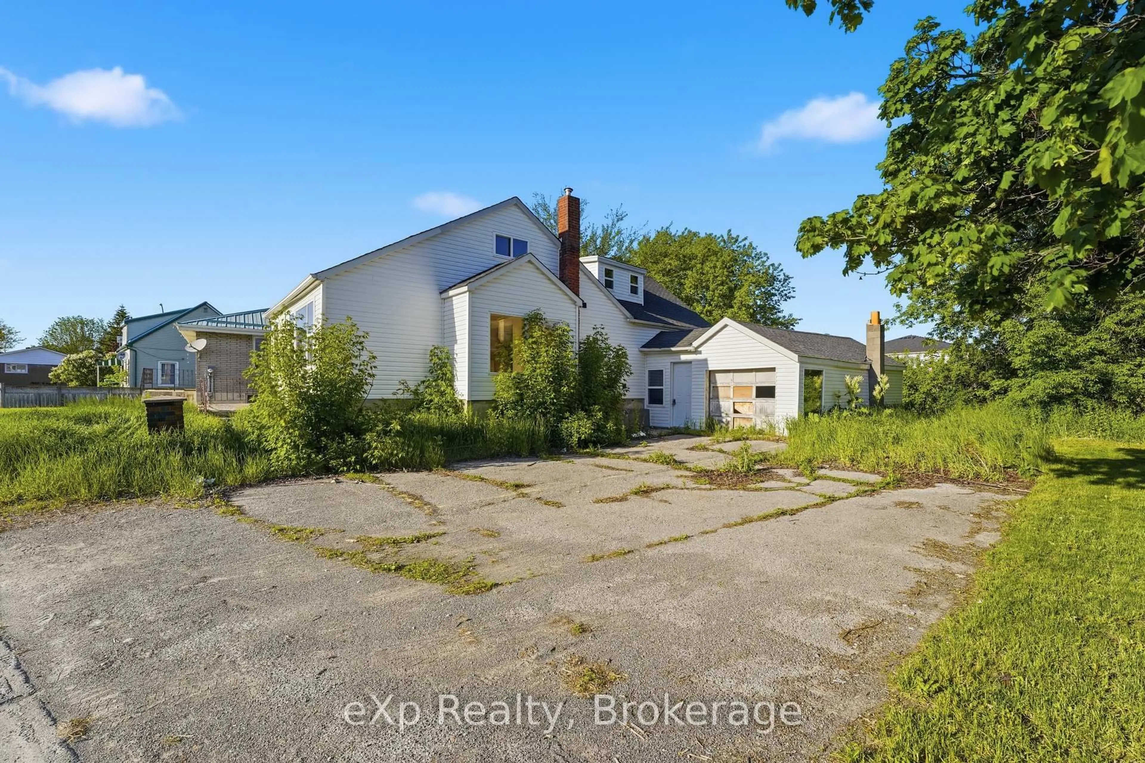 A pic from outside/outdoor area/front of a property/back of a property/a pic from drone, unknown for 195 Sidney St, Quinte West Ontario K8V 2S9