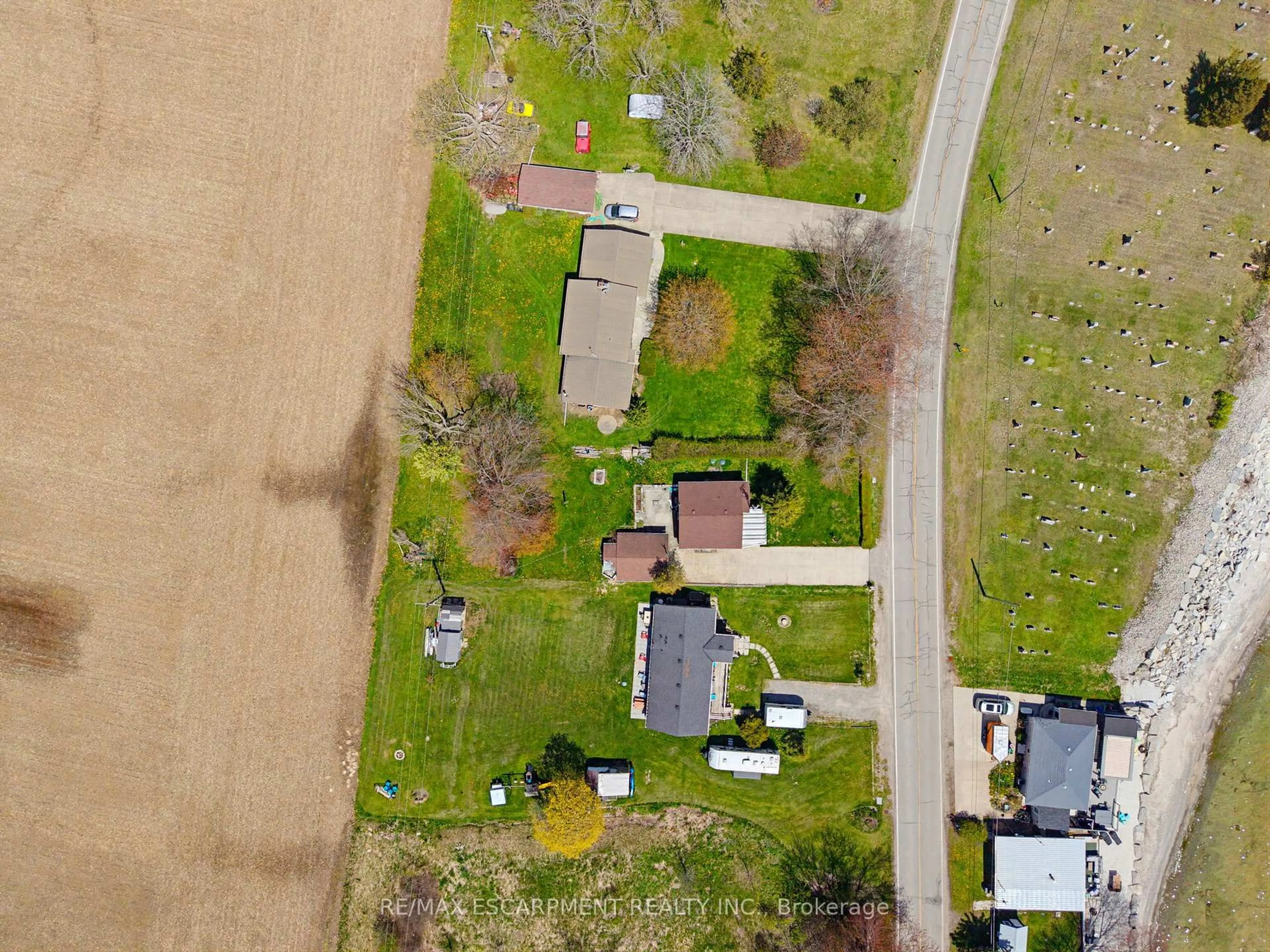 A pic from outside/outdoor area/front of a property/back of a property/a pic from drone, street for 2721 North Shore Rd, Haldimand Ontario N0A 1K0