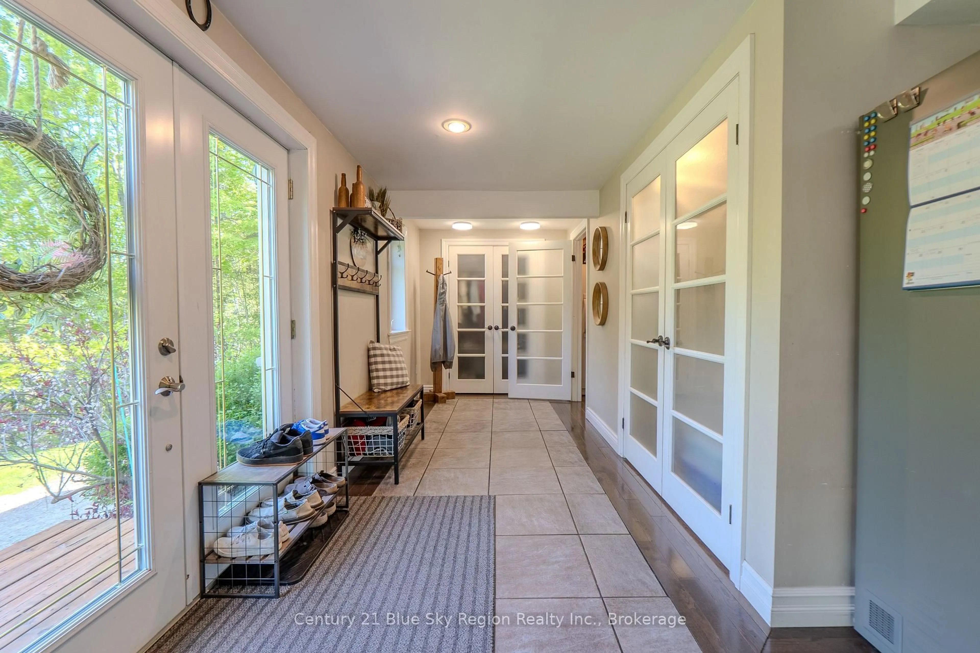 Indoor entryway for 194 Palangio Rd, Bonfield Ontario P0H 1E0