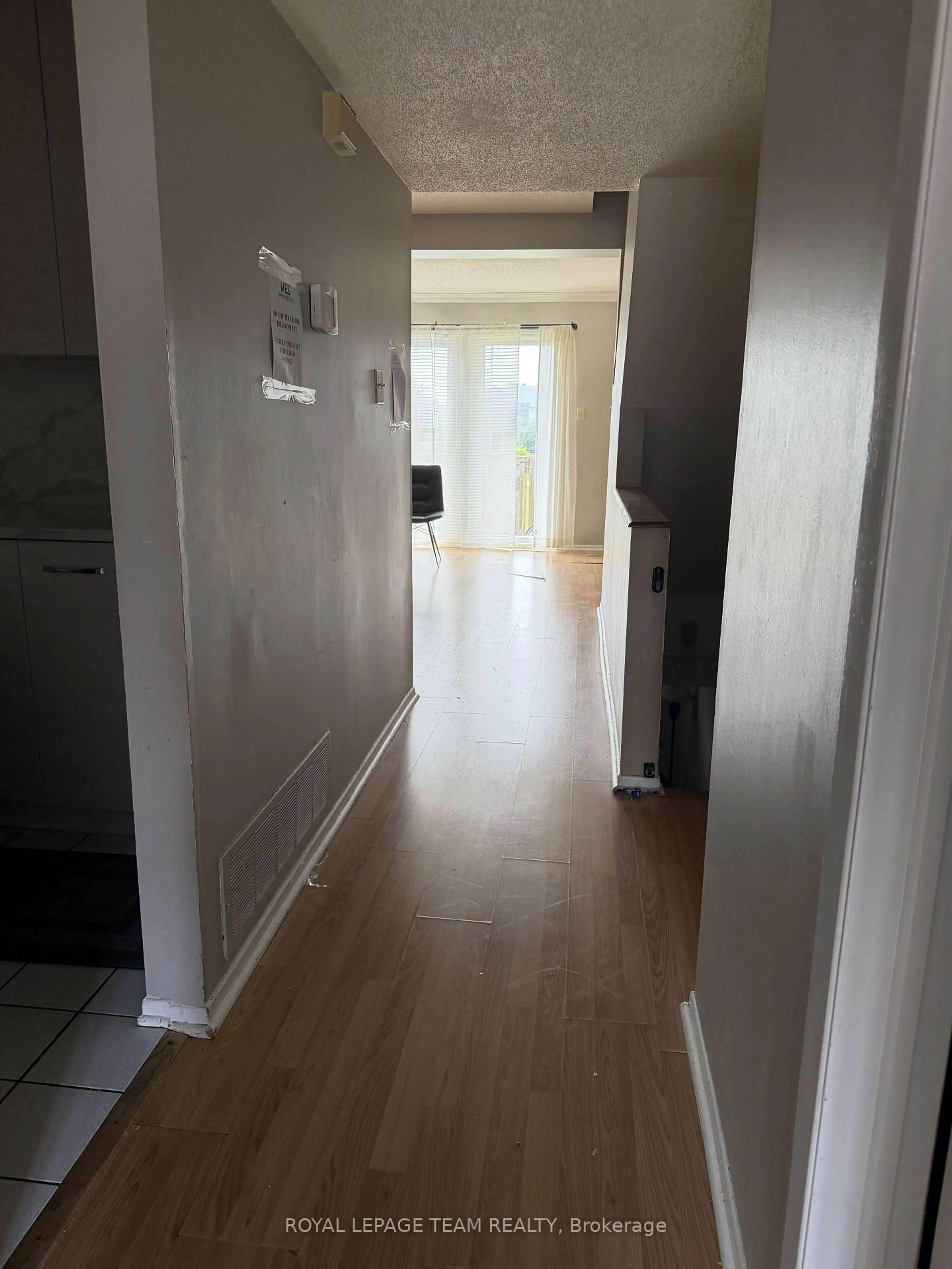 A pic of a room for 29 Bentbrook Cres, Ottawa Ontario K2J 3X9