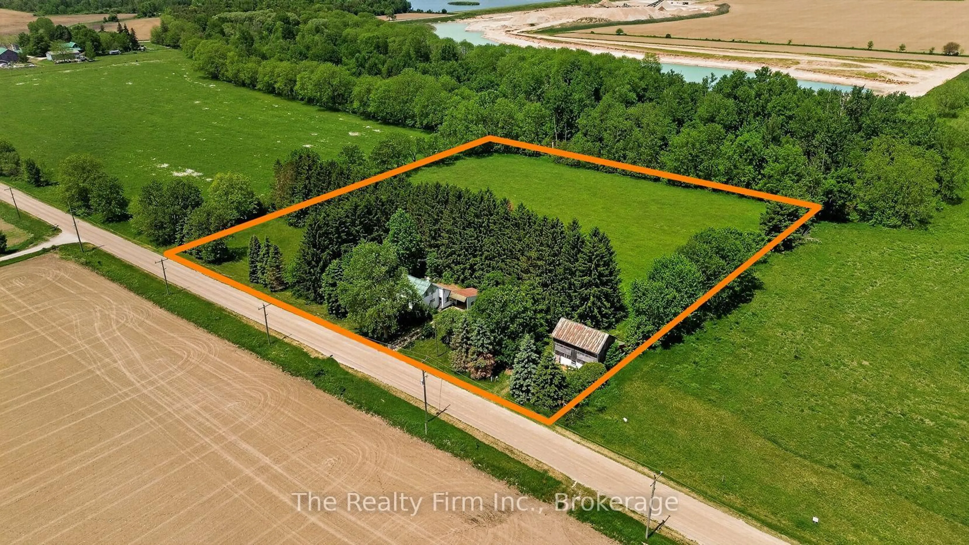 A pic from outside/outdoor area/front of a property/back of a property/a pic from drone, unknown for 662753 Road 66 Rd, Zorra Ontario N5C 3J6