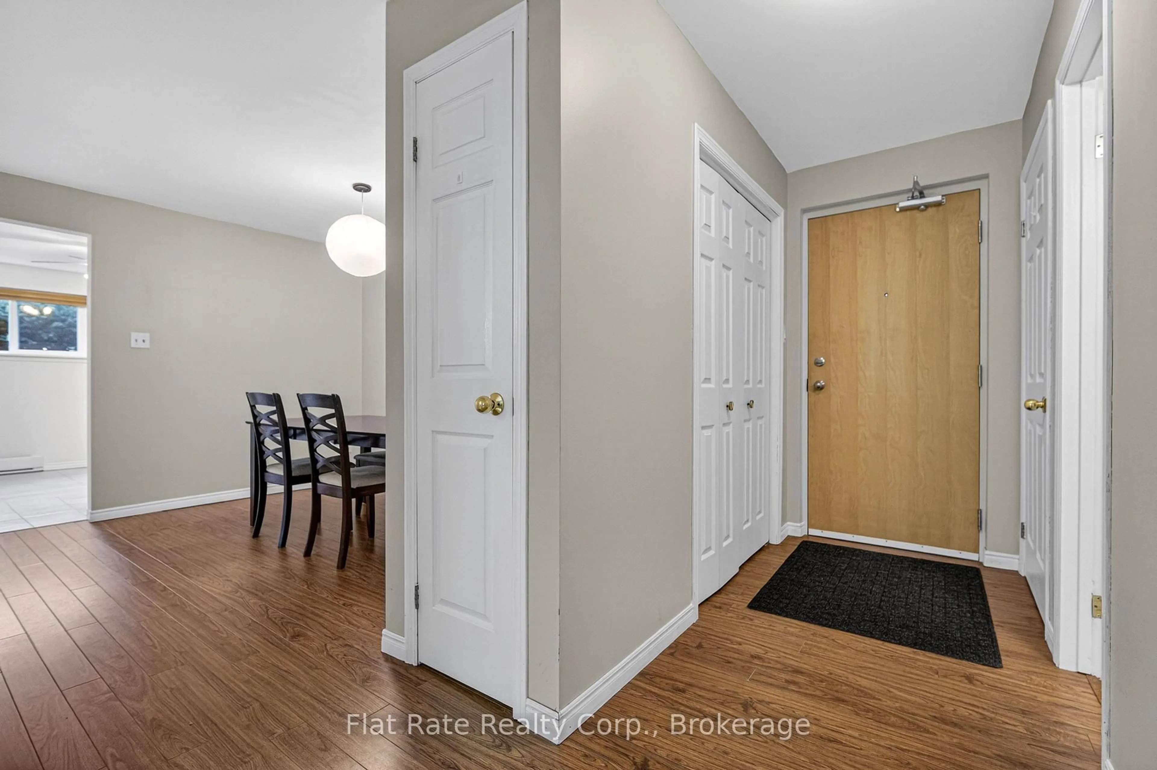 Indoor entryway for 1429 Clearview Dr #101, Peterborough Ontario K9K 1X8
