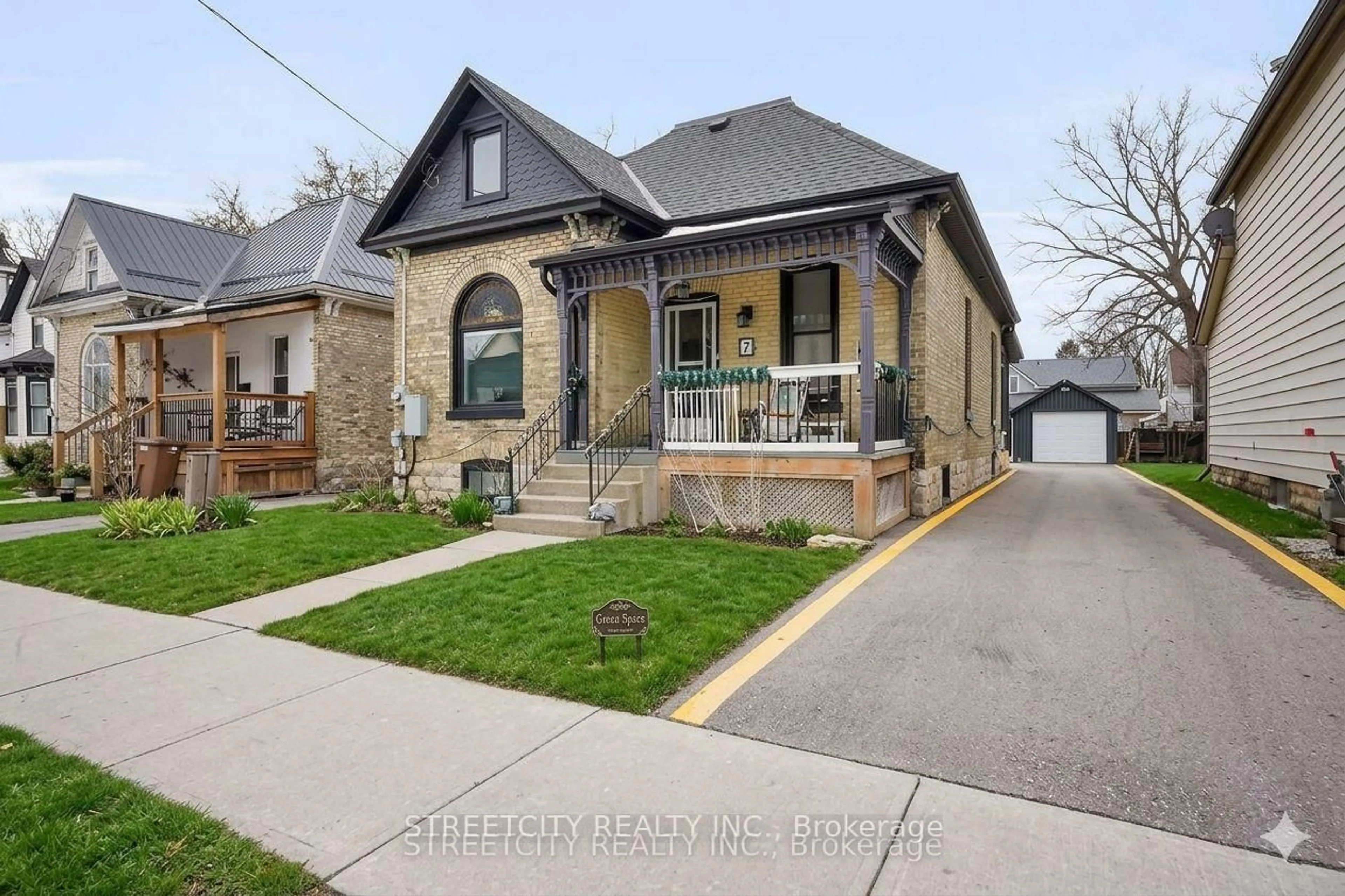 Home with brick exterior material, street for 7 Myrtle St, St. Thomas Ontario N5R 2E6