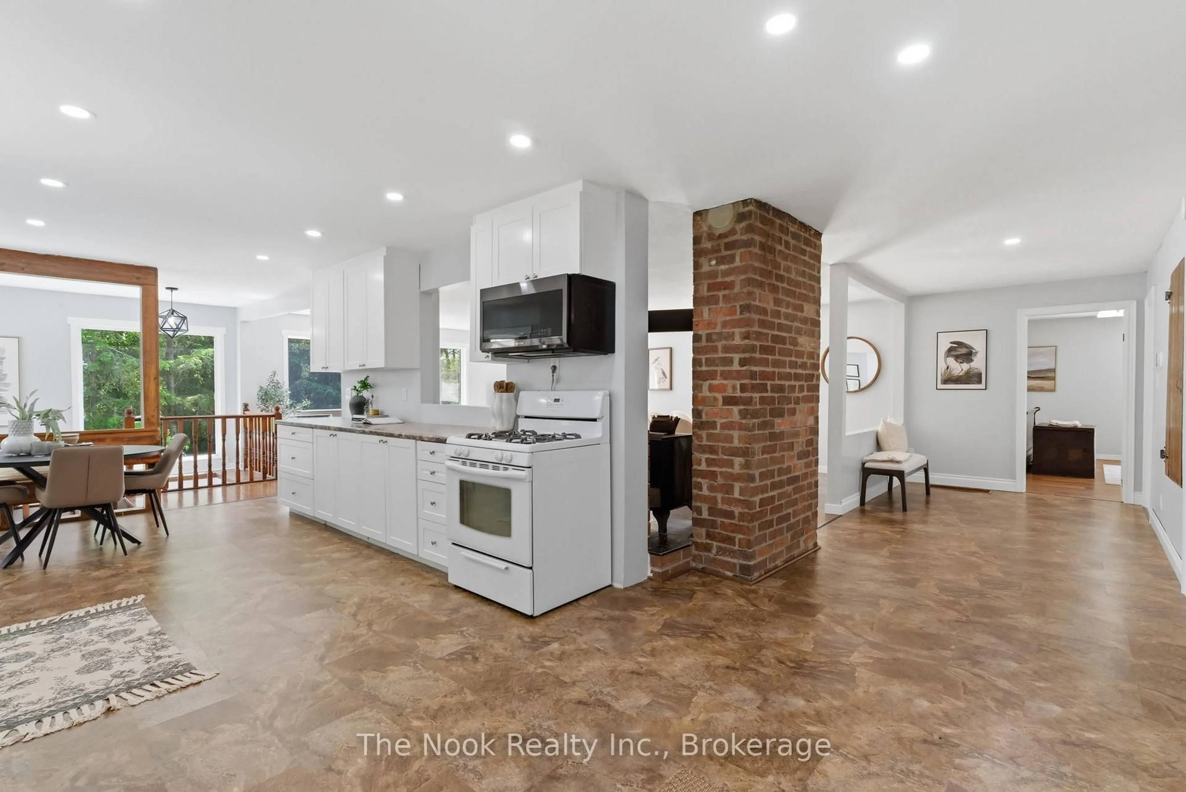 Open concept kitchen, ceramic/tile floor for 219 Pontypool Rd, Kawartha Lakes Ontario L0A 1K0