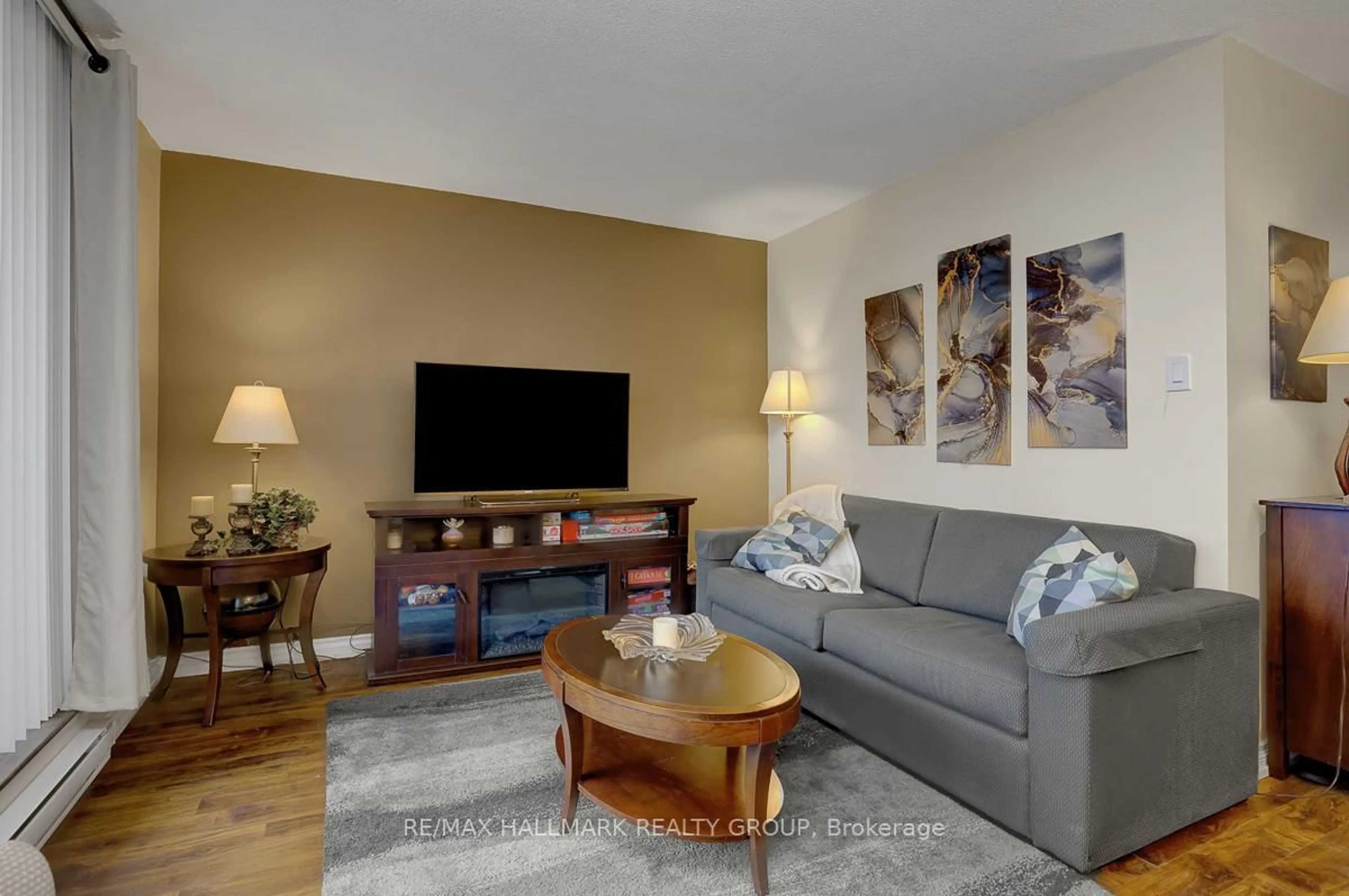 Living room with furniture, unknown for 2000 Jasmine Cres #210, Ottawa Ontario K1J 8K4