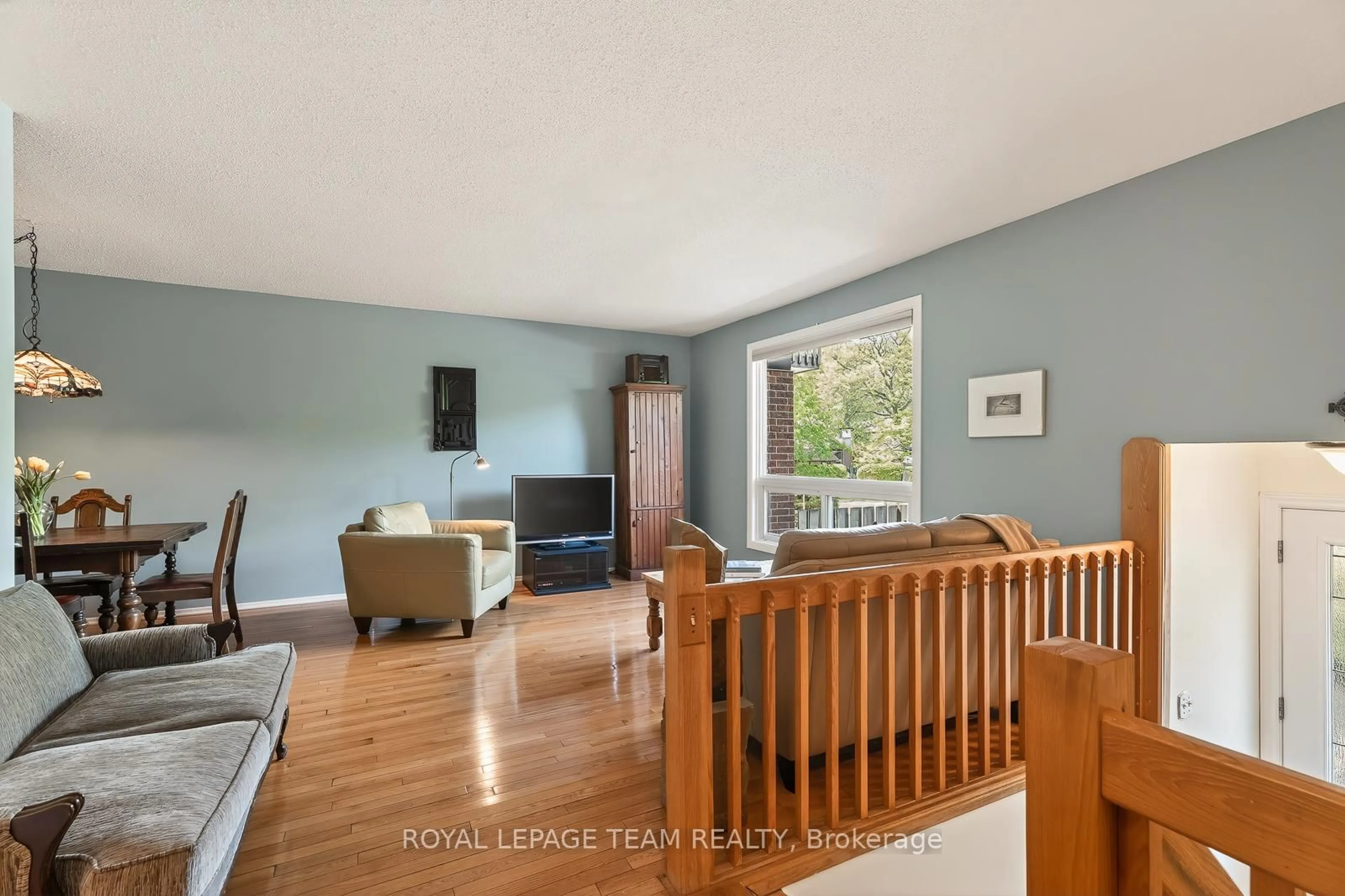 Living room with furniture, unknown for 402 Montfort St #9, Ottawa Ontario K1L 8G7