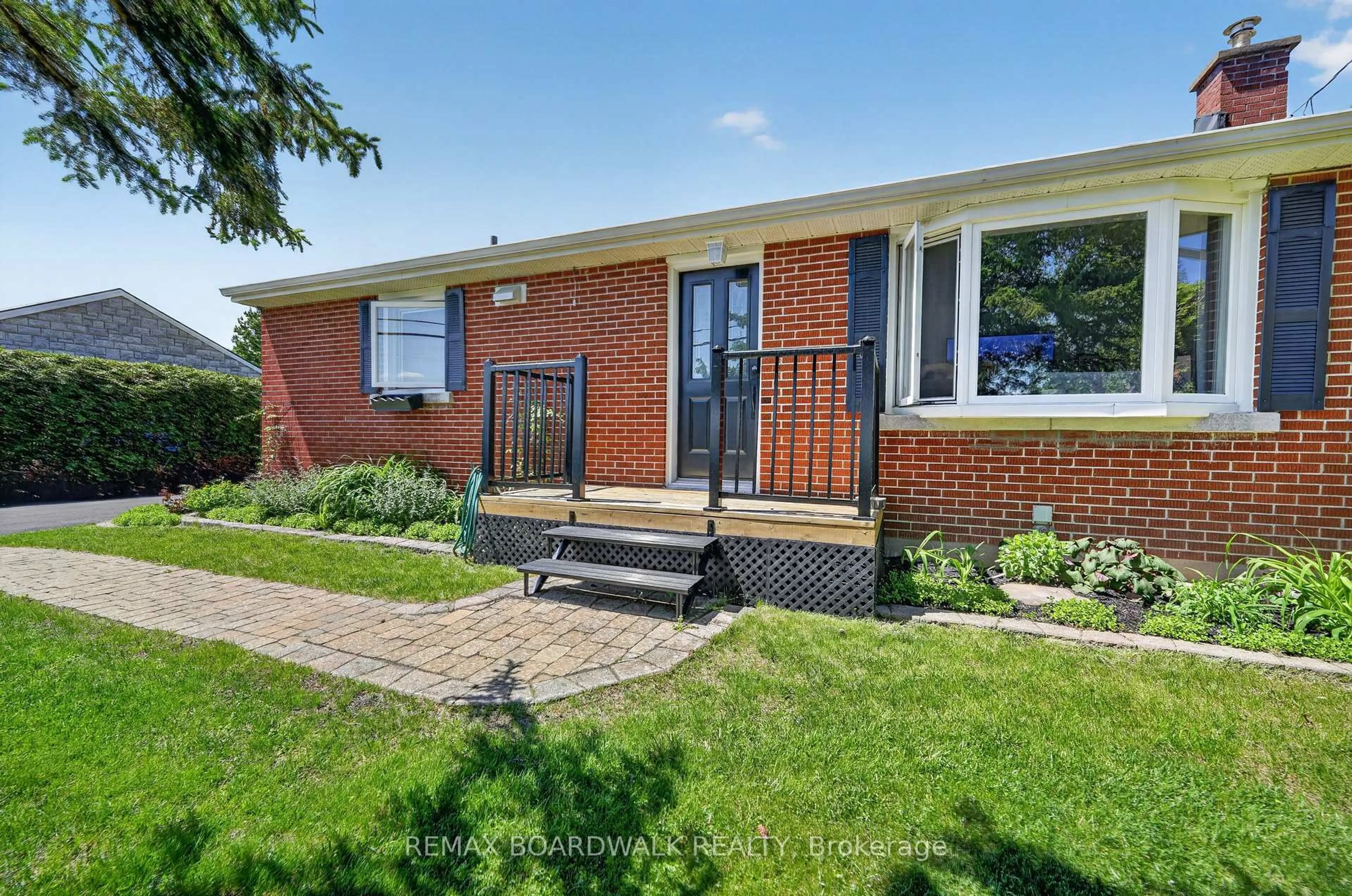 Home with brick exterior material, street for 2548 MER BLEUE Rd, Ottawa Ontario K4B 1H9