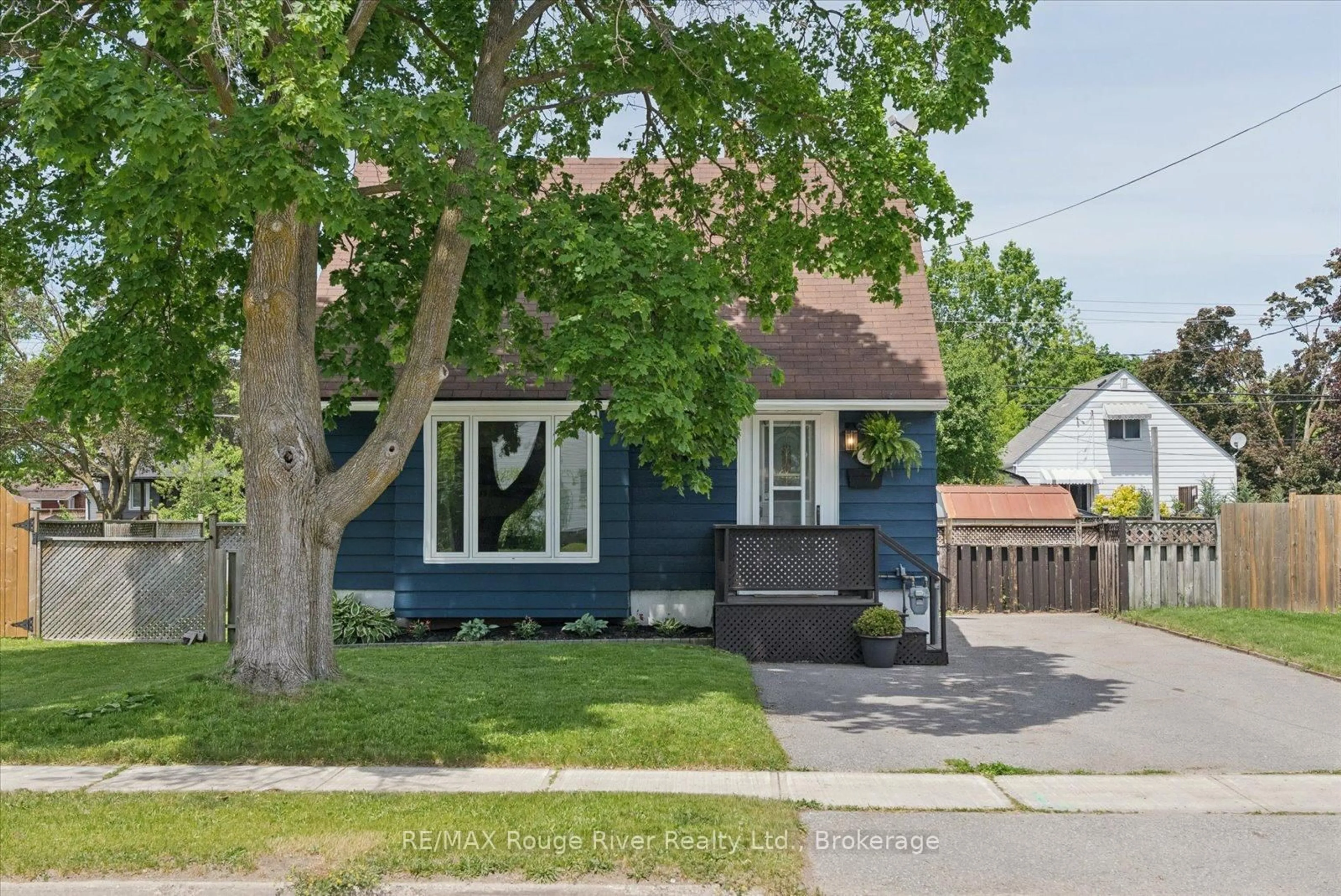 Unknown for 542 O'connell Rd, Peterborough Ontario K9J 4E3