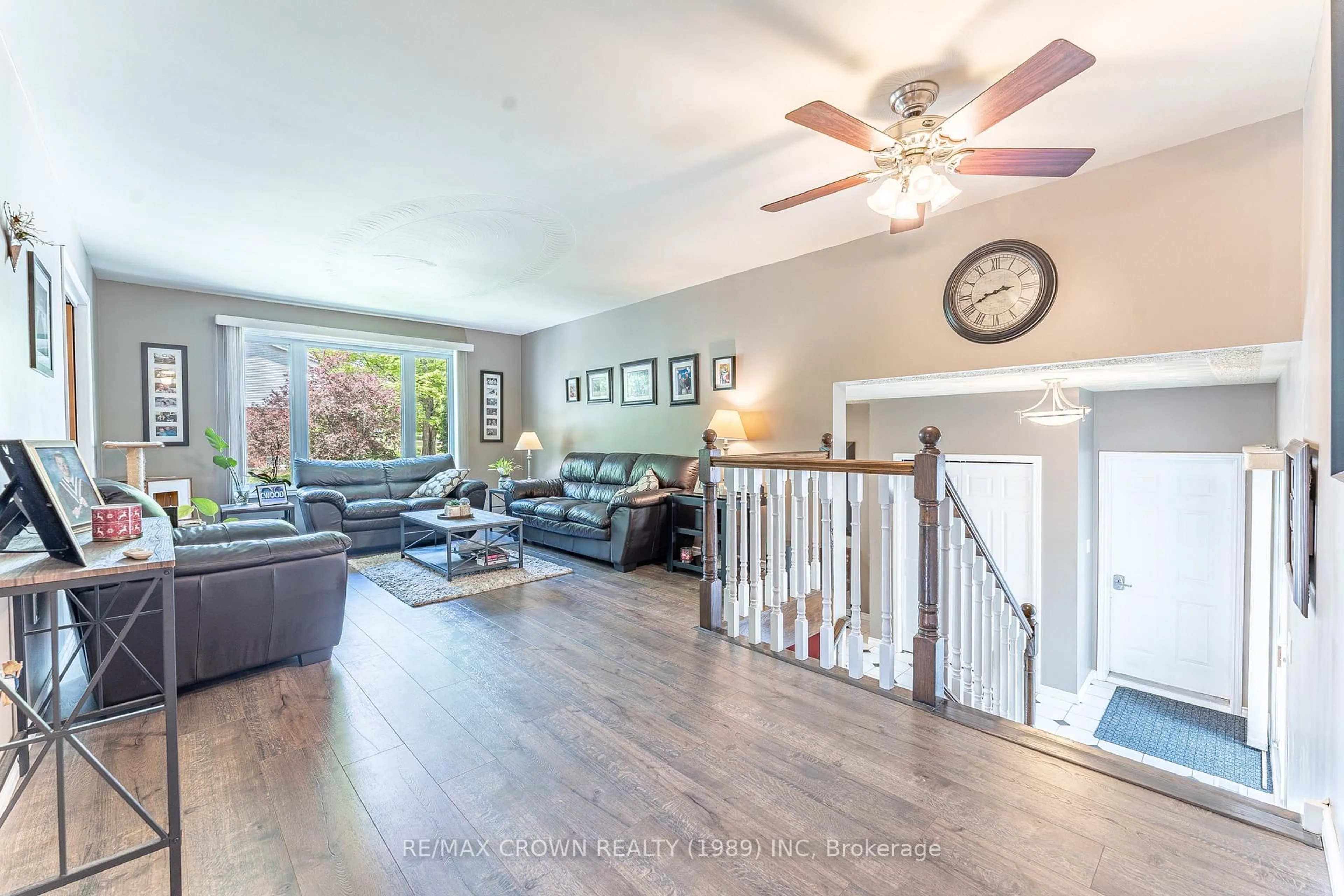 Living room with furniture, unknown for 309 Pearce St, North Bay Ontario P1C 1K5