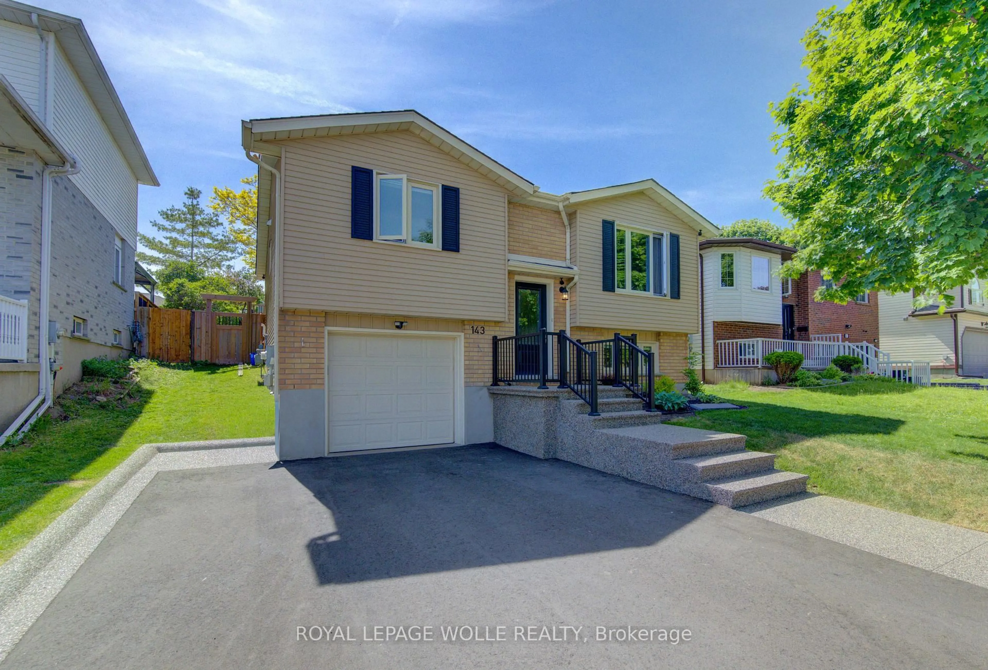 Home with vinyl exterior material, street for 143 Dawn Cres, Cambridge Ontario N3C 3X3