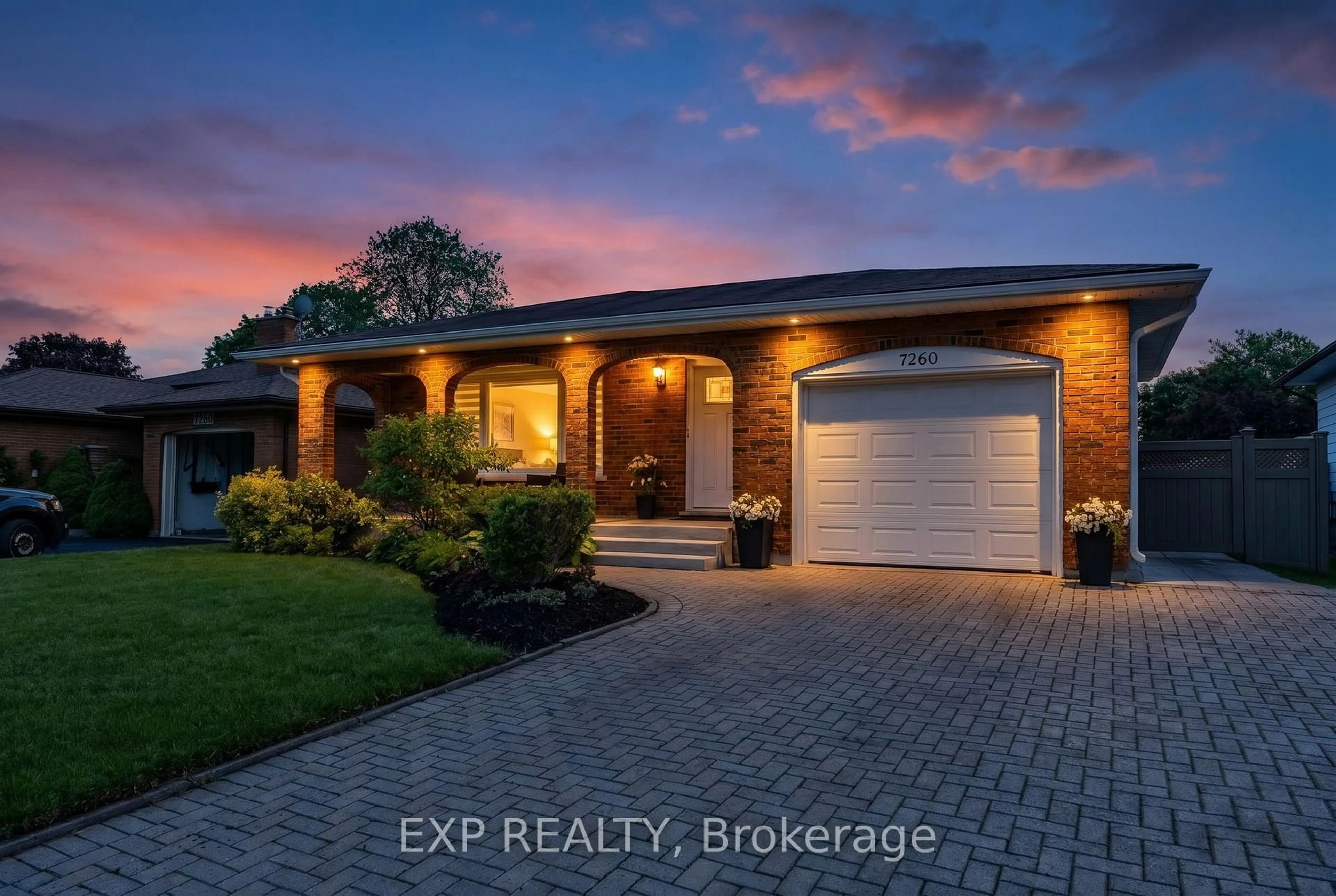Home with brick exterior material, street for 7260 Casey St, Niagara Falls Ontario L2J 3R3