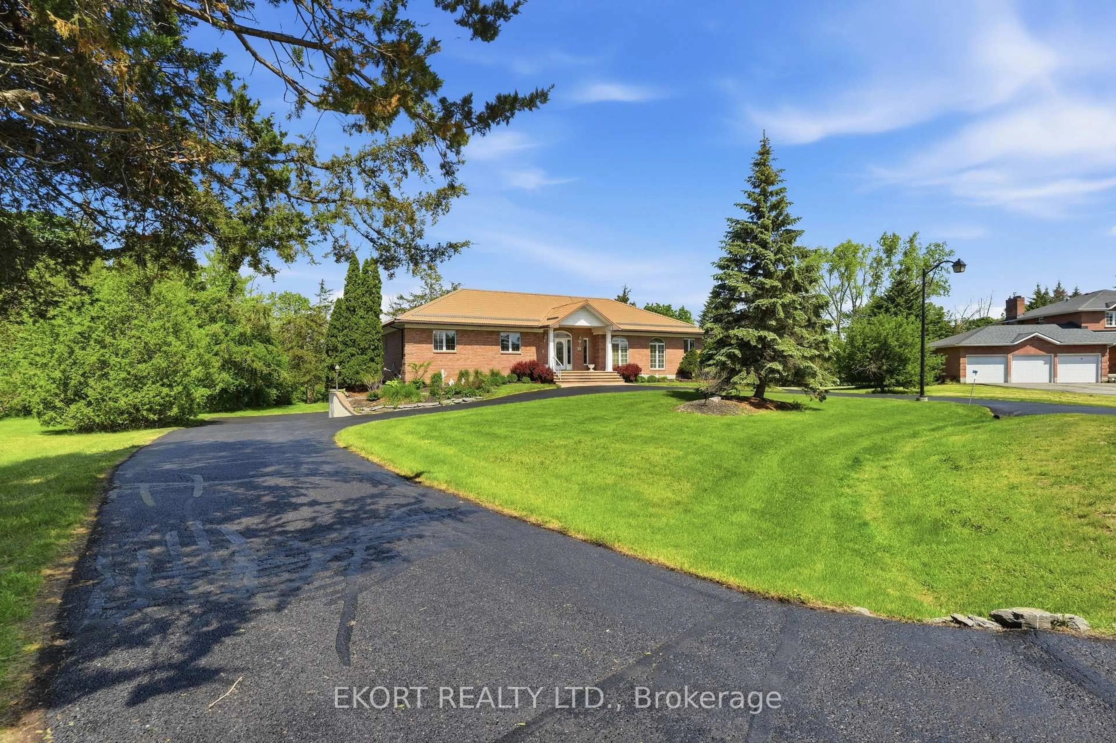 A pic from outside/outdoor area/front of a property/back of a property/a pic from drone, water/lake/river/ocean view for 53 O'Neill Dr, Belleville Ontario K8N 4Z4