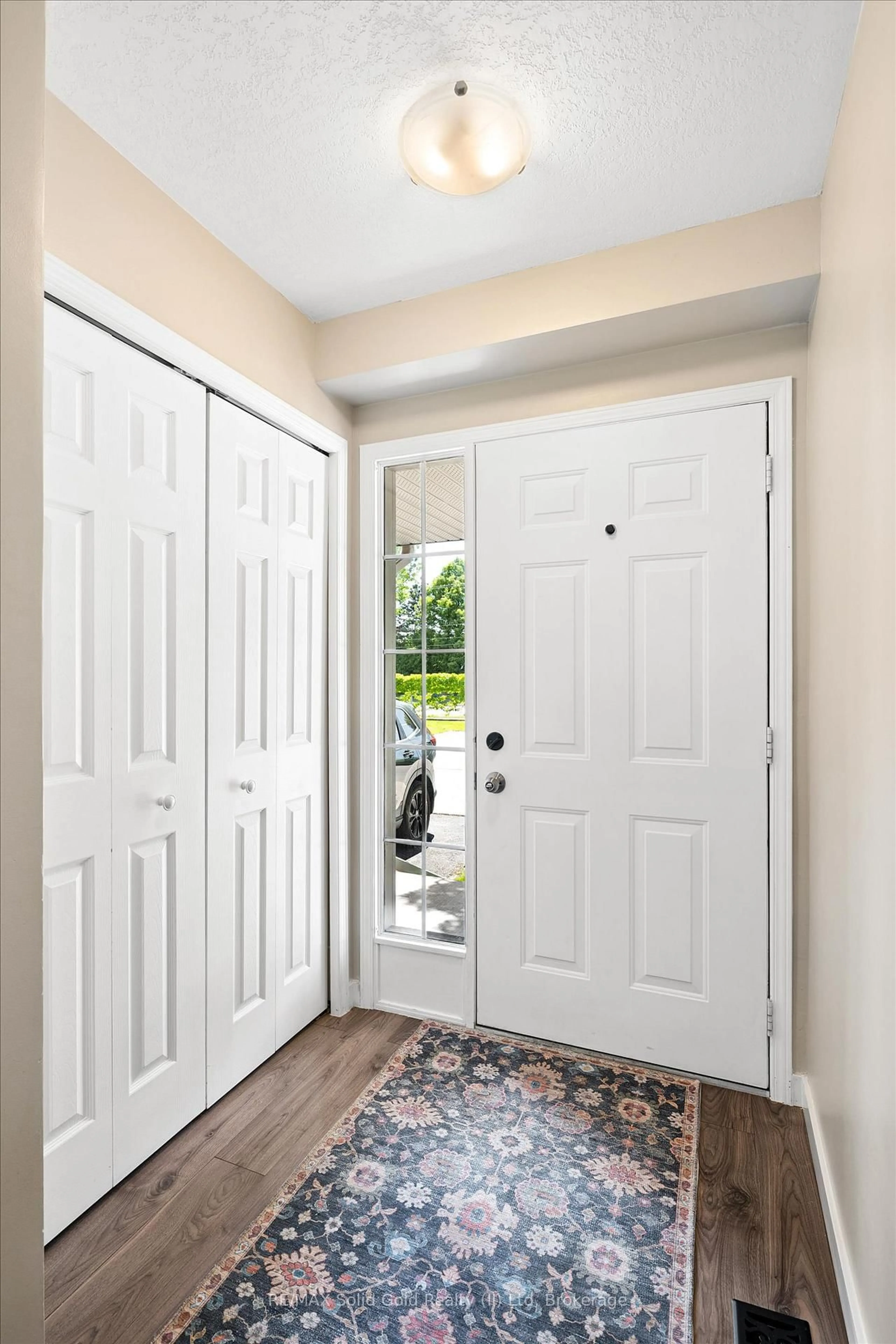 Indoor entryway for 15 Gregg Crt #5, Kitchener Ontario N2A 4H7