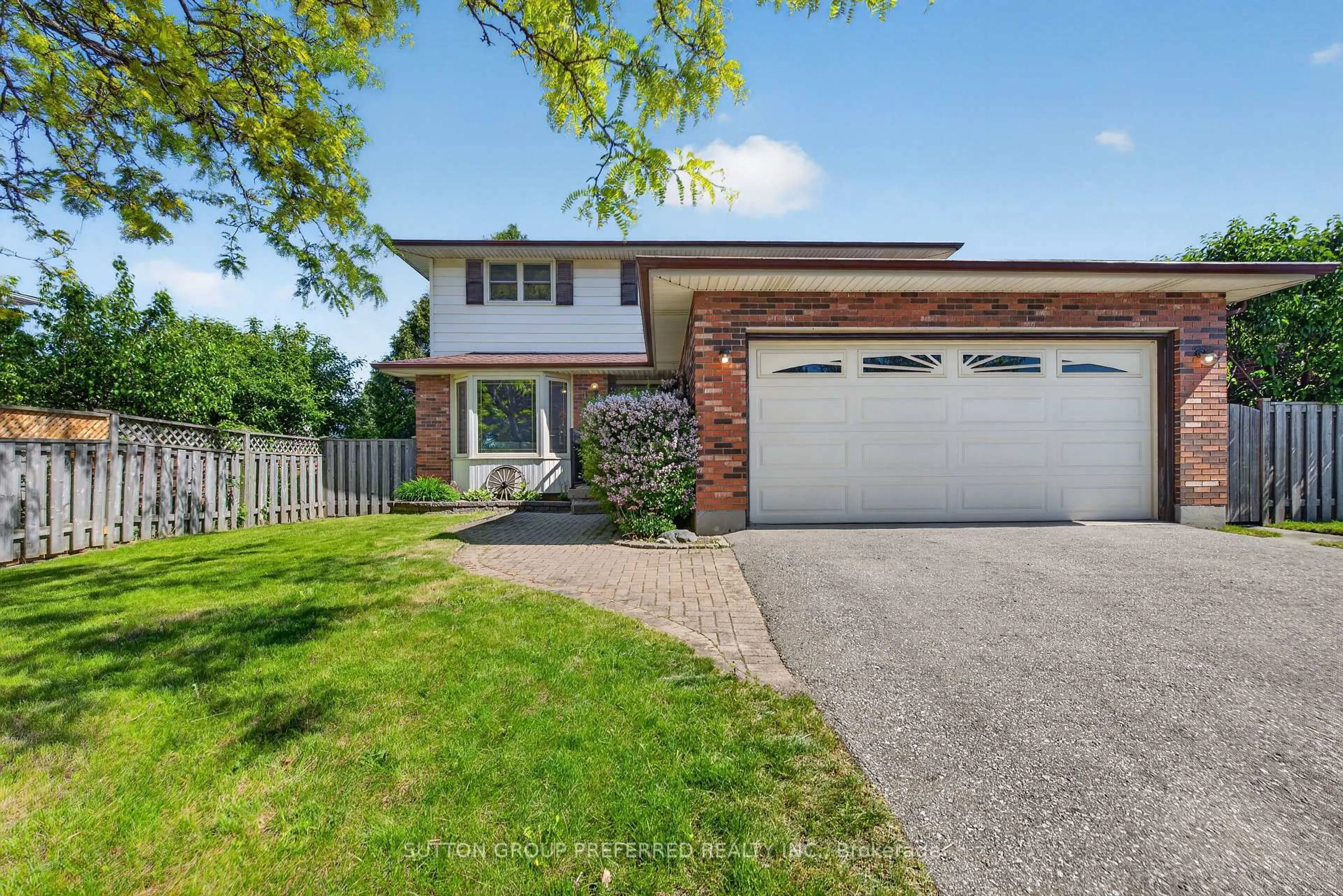 Unknown for 4 Golfview Cres, London South Ontario N6C 5N1