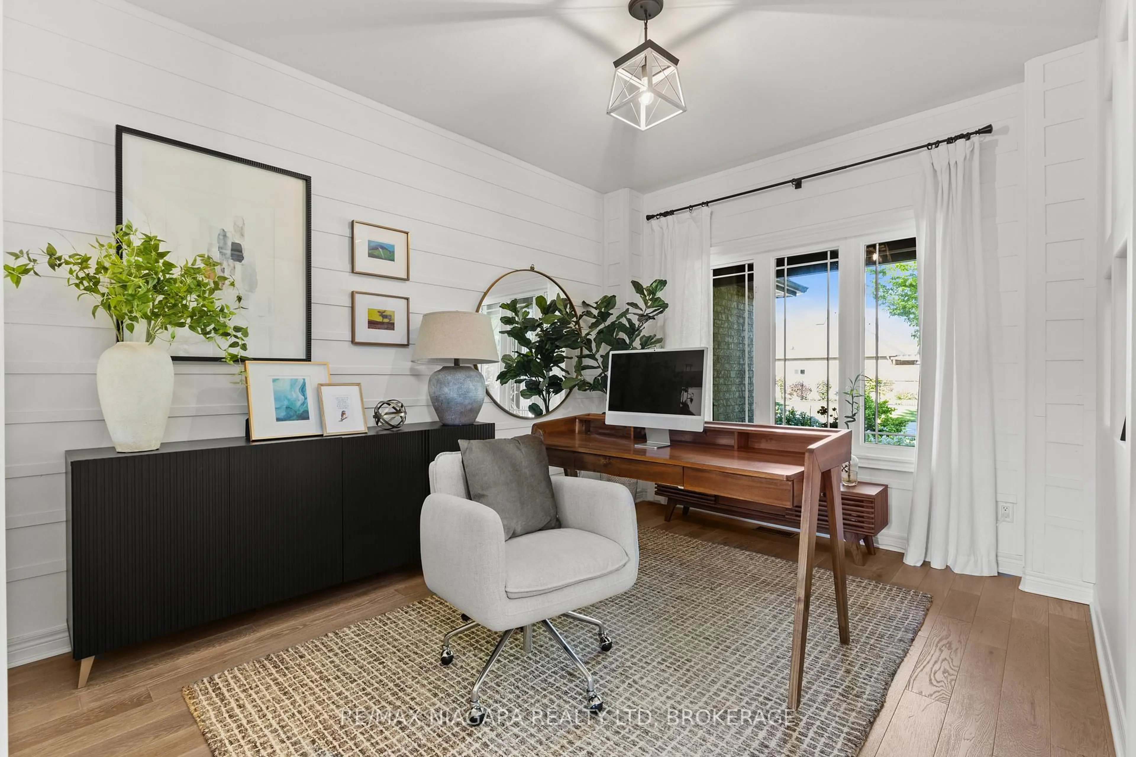 A pic of a room for 3 Fisher Dr, Niagara-on-the-Lake Ontario L0S 1T0