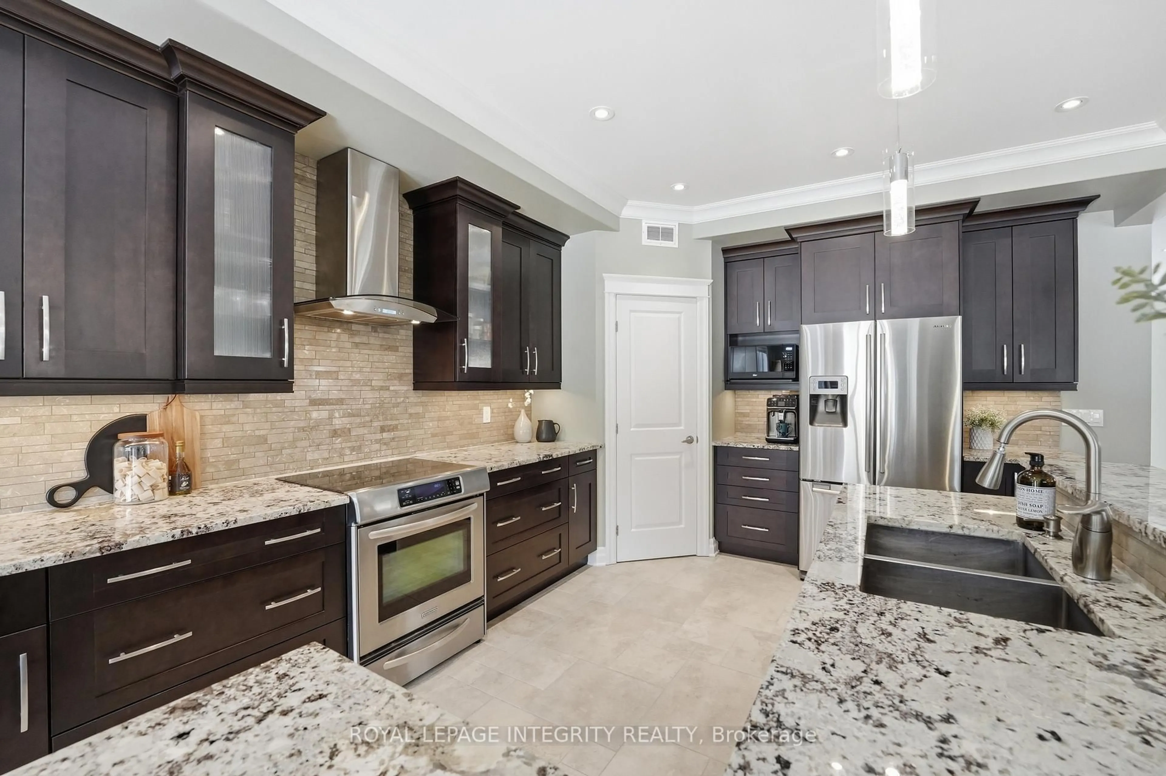Contemporary kitchen, ceramic/tile floor for 476 Ancaster Ave, Ottawa Ontario K2B 5B7