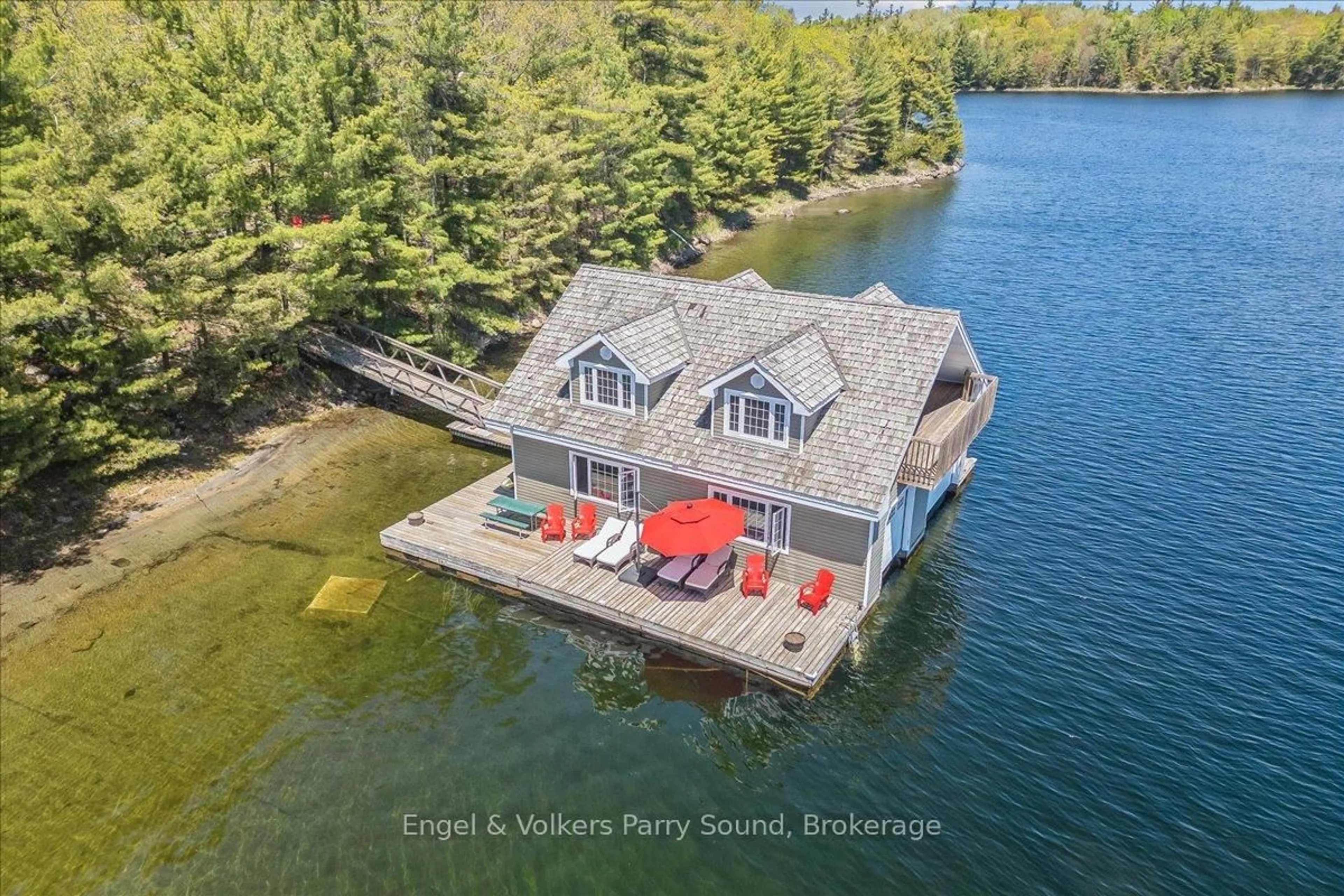 A pic from outside/outdoor area/front of a property/back of a property/a pic from drone, water/lake/river/ocean view for 1 B649 (Markham) Island, The Archipelago Ontario P0G 1G0