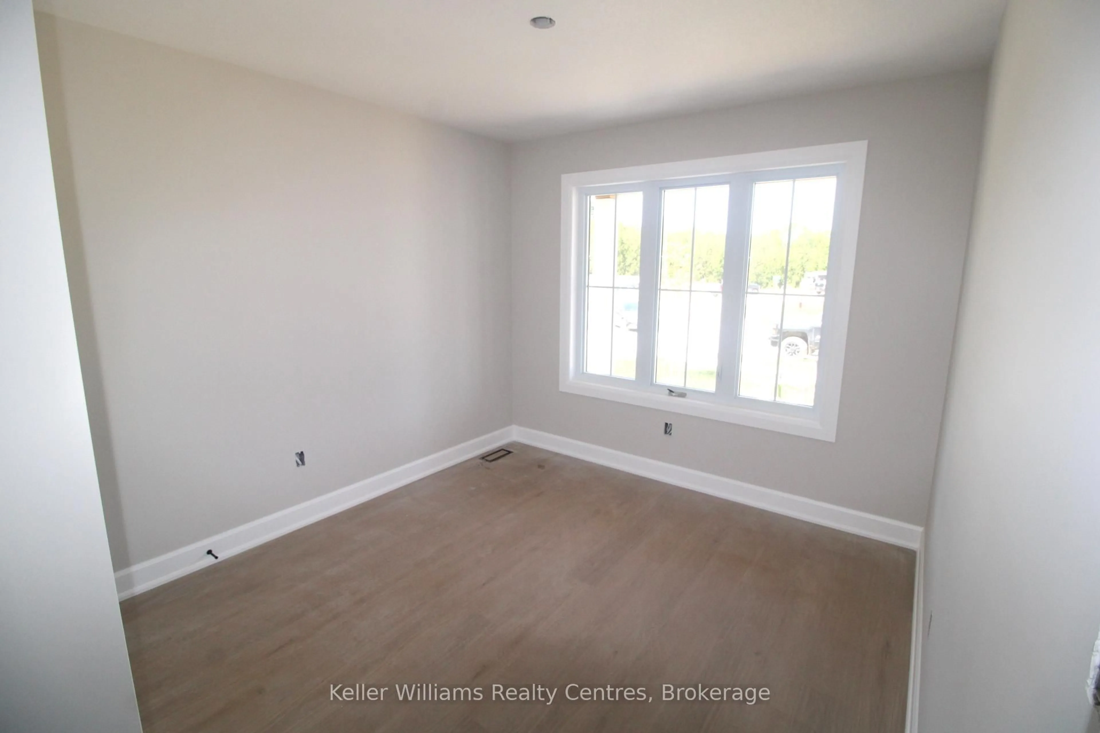 A pic of a room for 715 18th Street, Hanover Ontario N4N 0C7