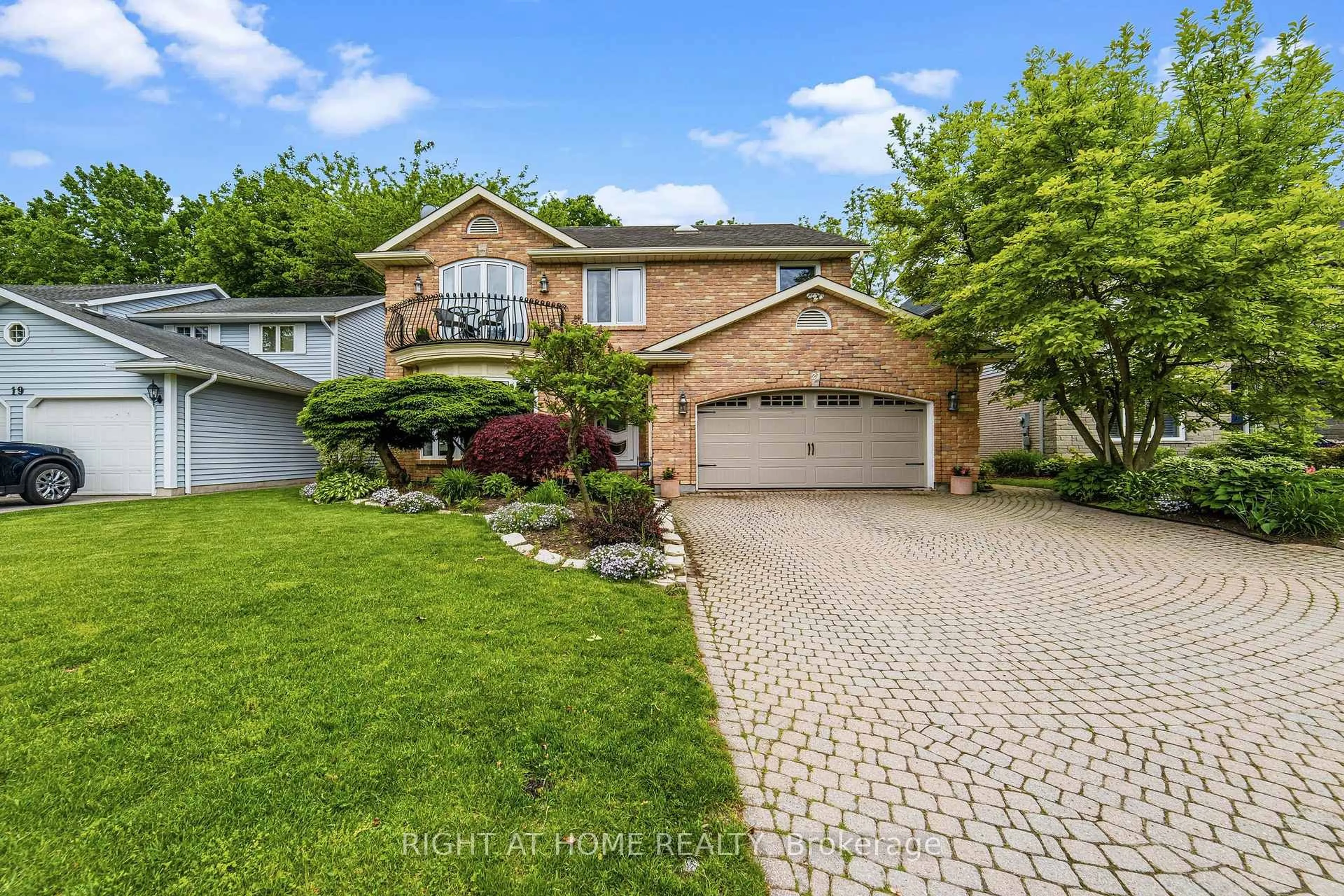 Unknown for 21 Francis Creek Blvd, St. Catharines Ontario L2W 1B1