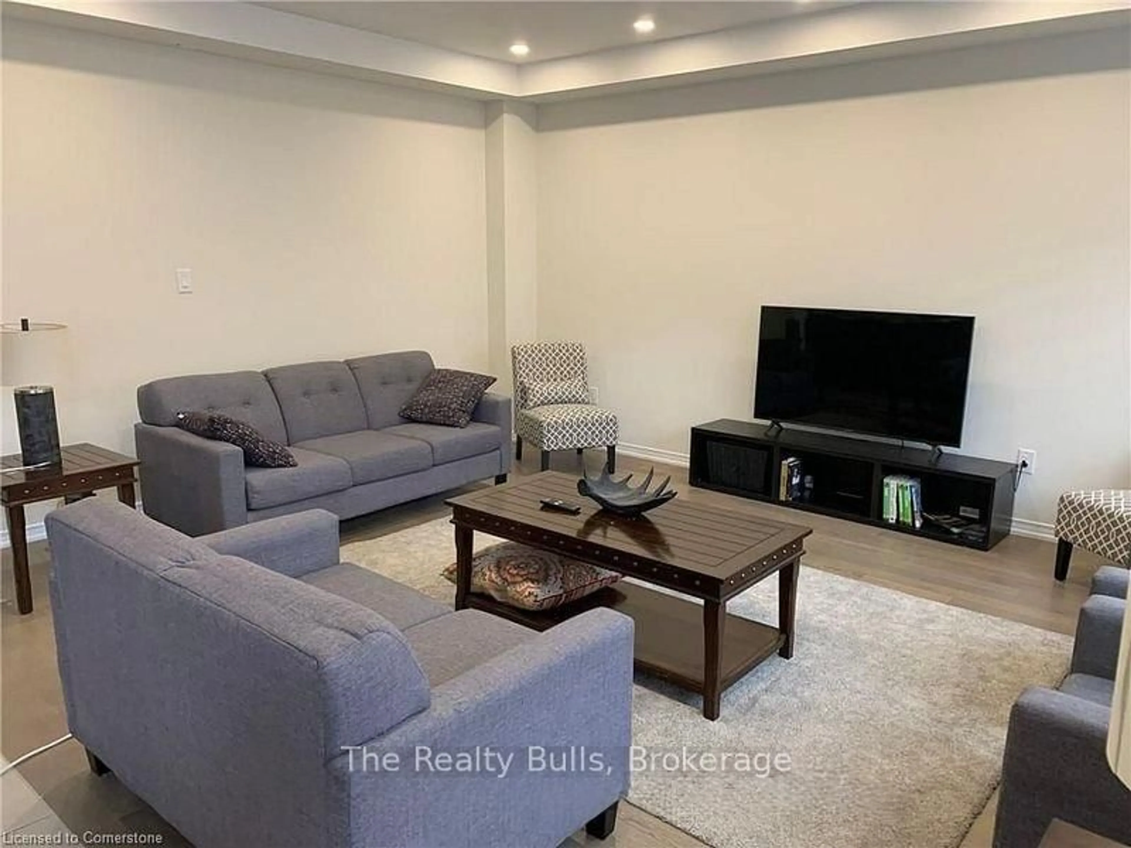 Living room with furniture, unknown for 7997 Odell Cres, Niagara Falls Ontario L2H 2Y6