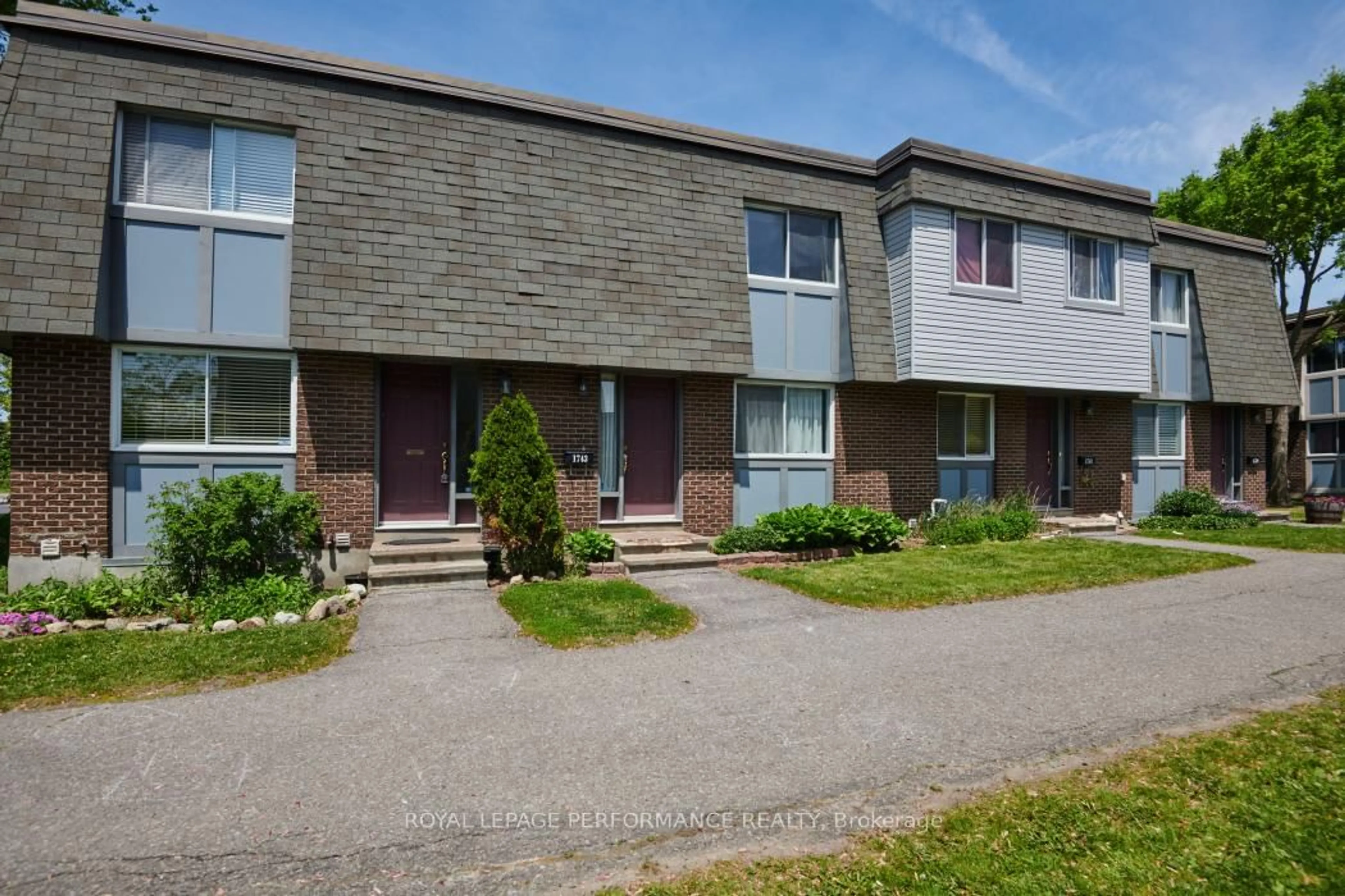 Unknown for 1743 Heatherington Rd, Ottawa Ontario K1V 8T8