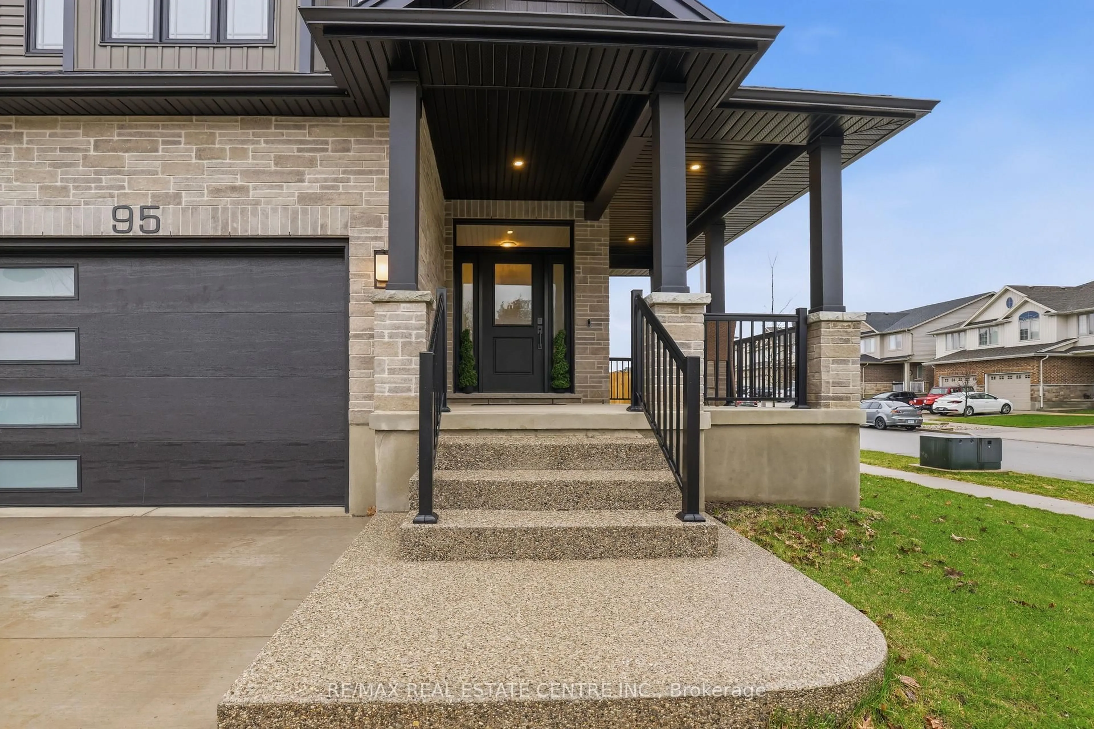 Unknown for 95 Dallan Dr, Guelph Ontario N1L 0N3