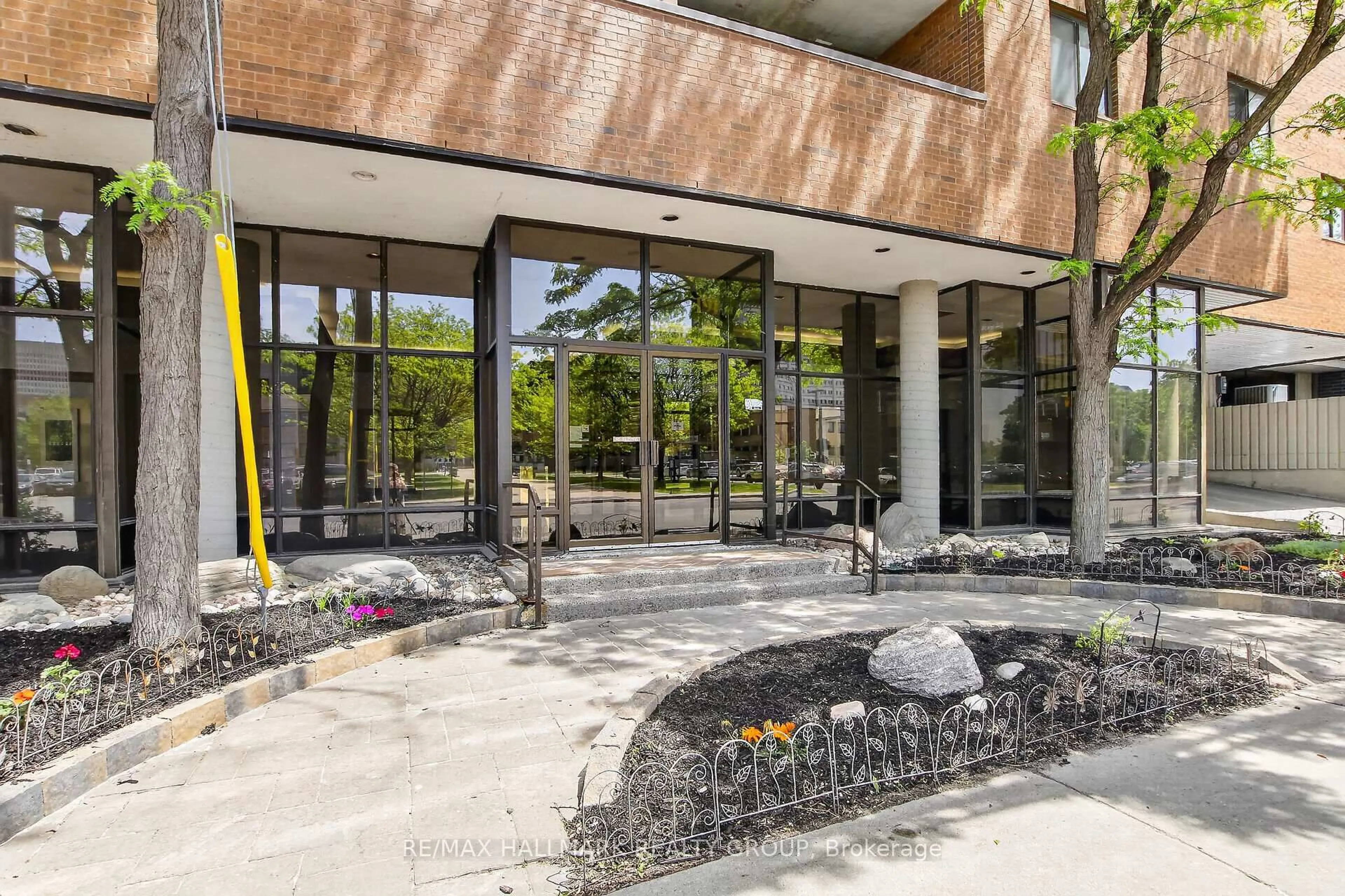 Unknown for 191 Parkdale Ave #602, Ottawa Ontario K1Y 1E8