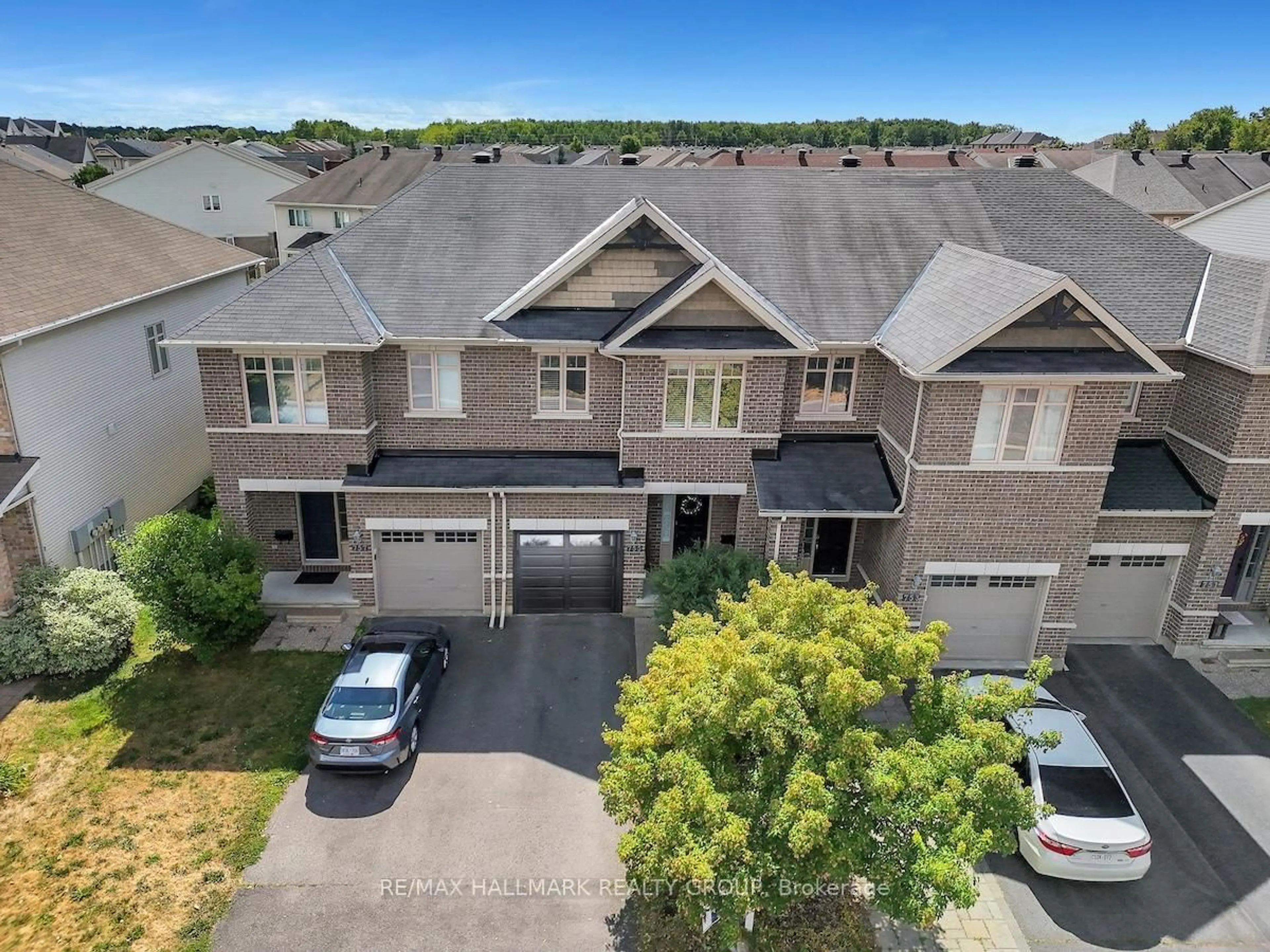 A pic from outside/outdoor area/front of a property/back of a property/a pic from drone, unknown for 755 Bowercrest Cres, Ottawa Ontario K1V 2M3