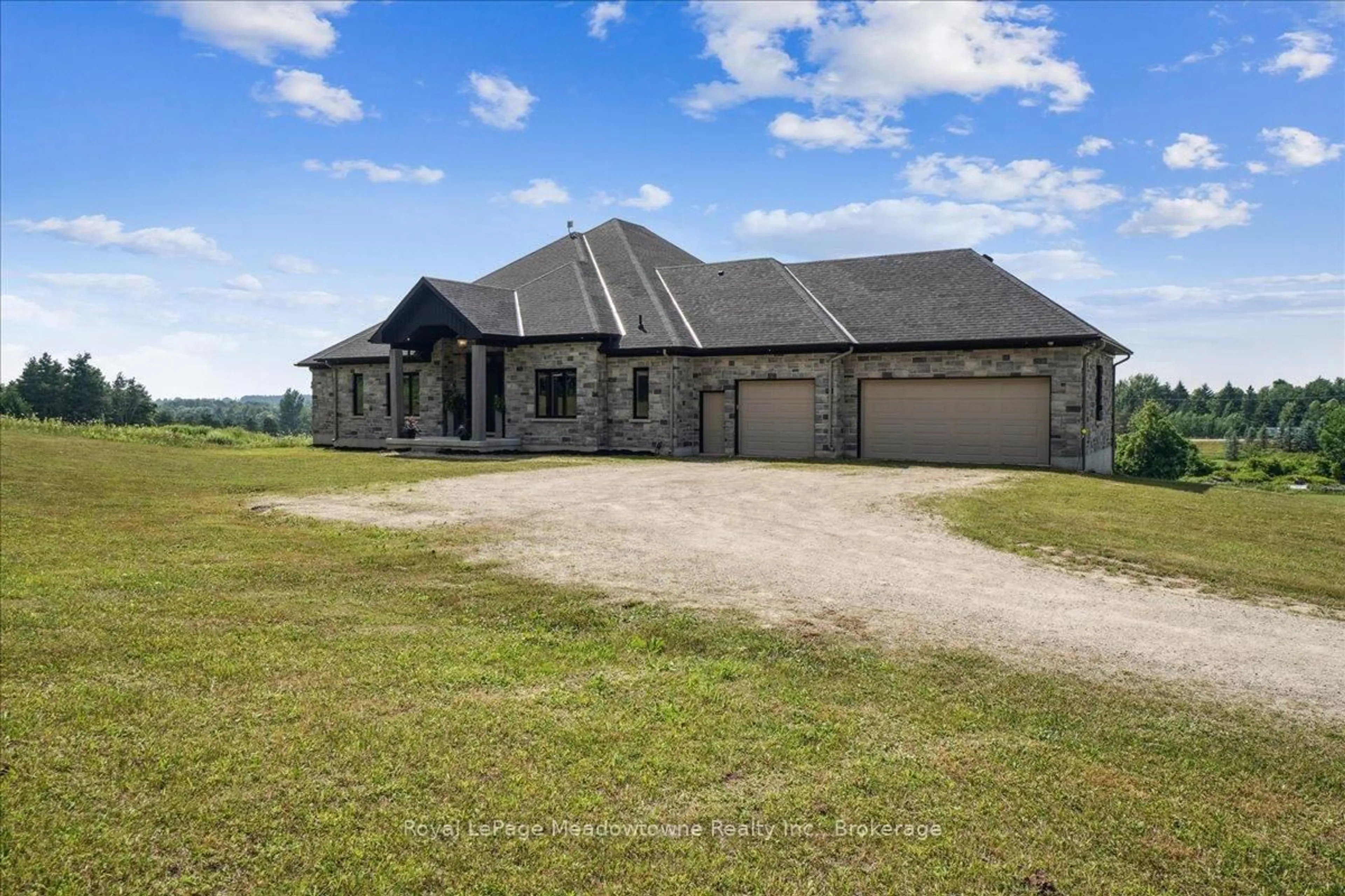 A pic from outside/outdoor area/front of a property/back of a property/a pic from drone, building for 8837 Wellington Road 124, Erin Ontario N1H 6H7