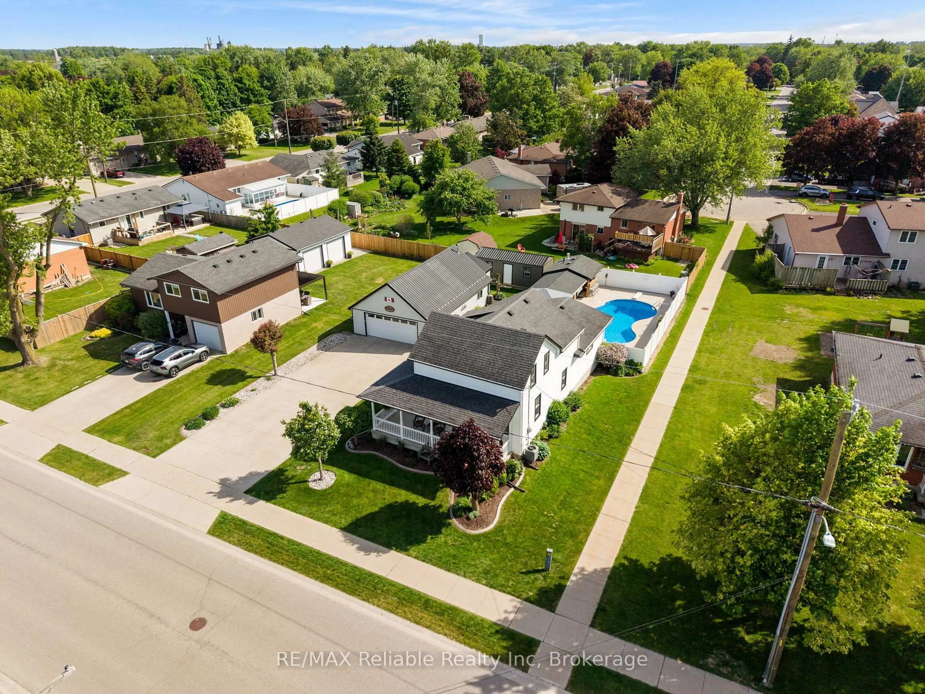 A pic from outside/outdoor area/front of a property/back of a property/a pic from drone, street for 126 Frances St, West Perth Ontario N0K 1N0