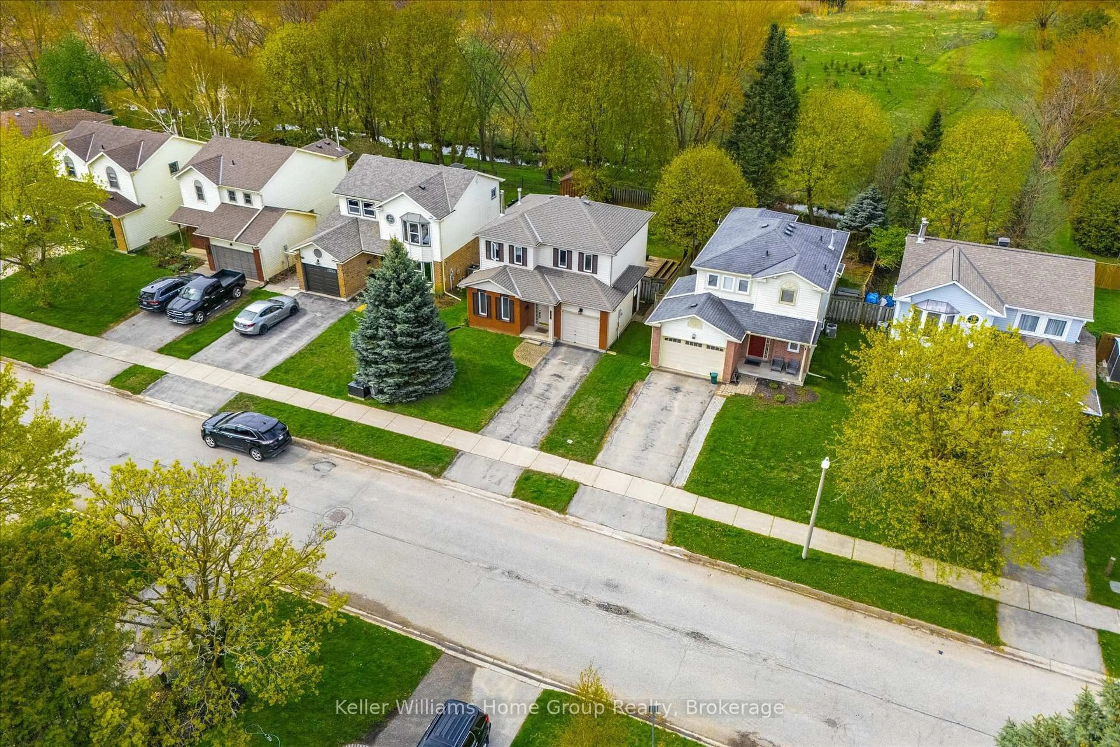 A pic from outside/outdoor area/front of a property/back of a property/a pic from drone, street for 653 Holman Cres, Centre Wellington Ontario N1M 3M2