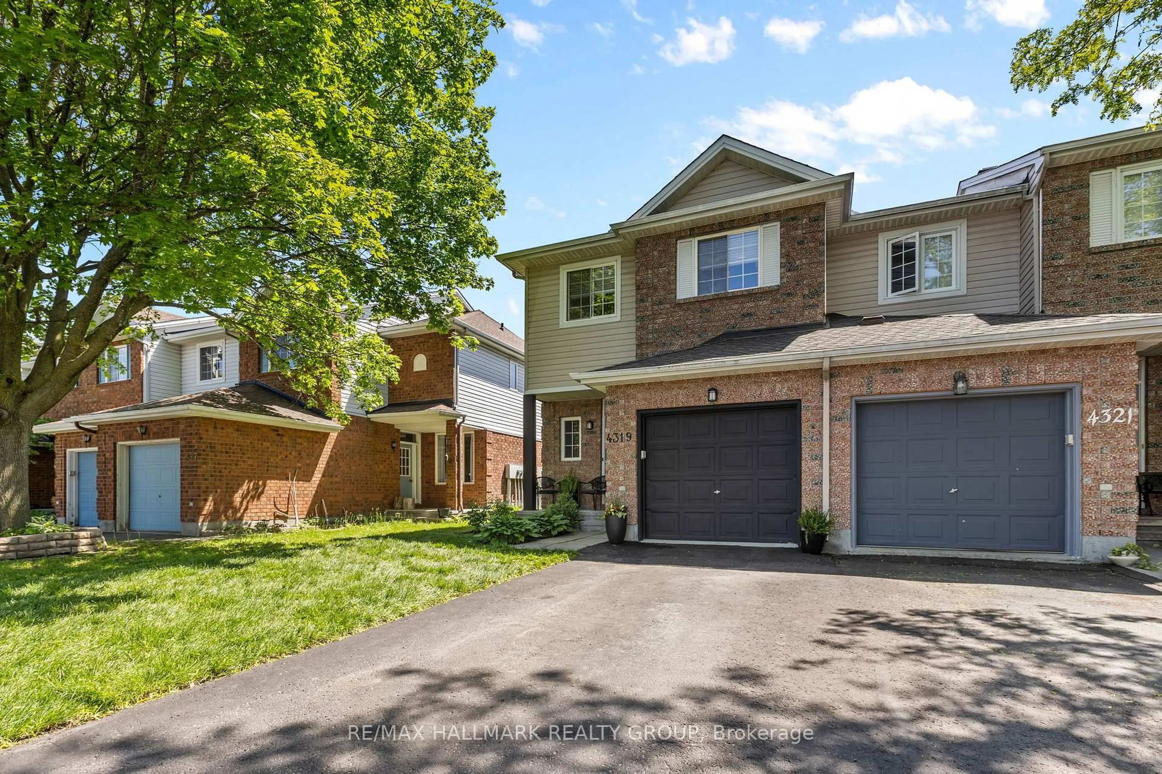 Home with brick exterior material, street for 4319 Owl Valley Dr, Ottawa Ontario K1V 1L3