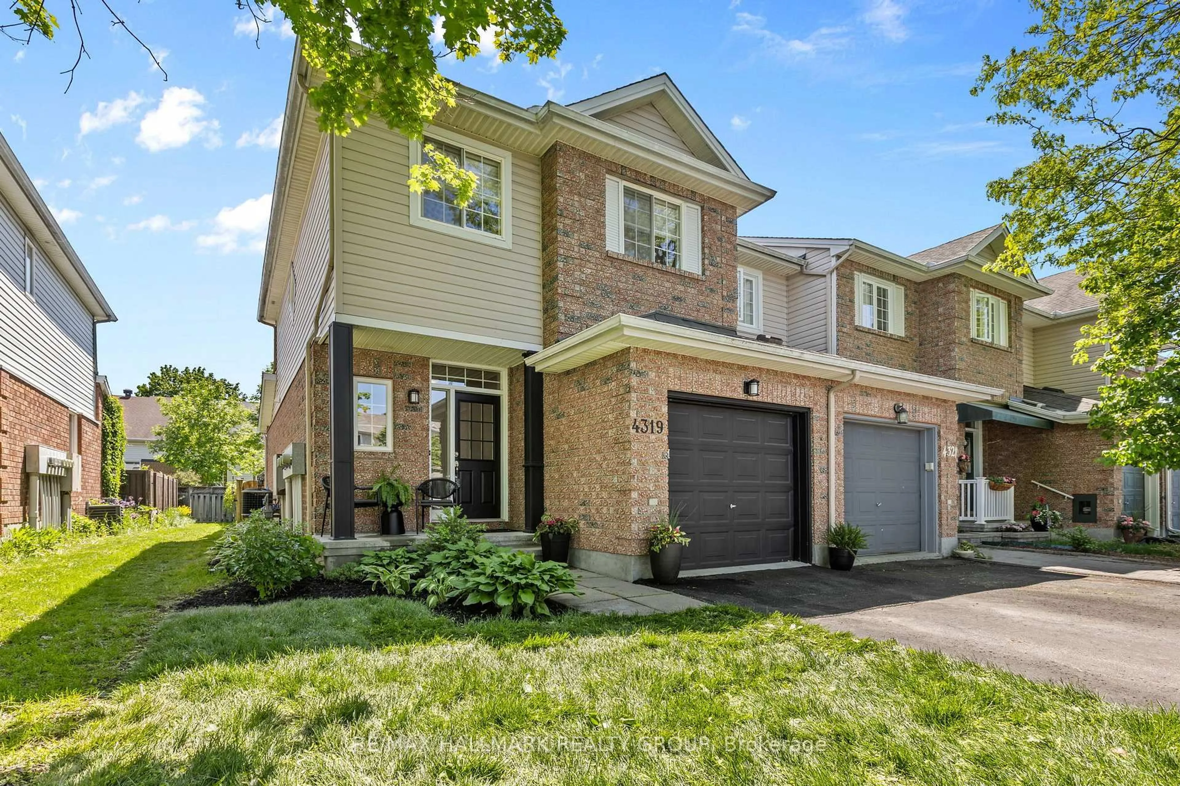 Home with brick exterior material, street for 4319 Owl Valley Dr, Ottawa Ontario K1V 1L3